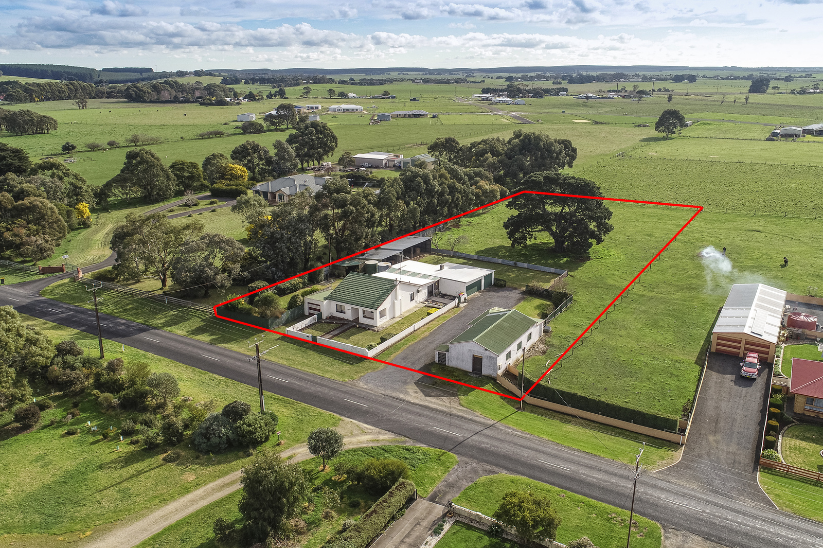 12 Mount Percy Road, Compton