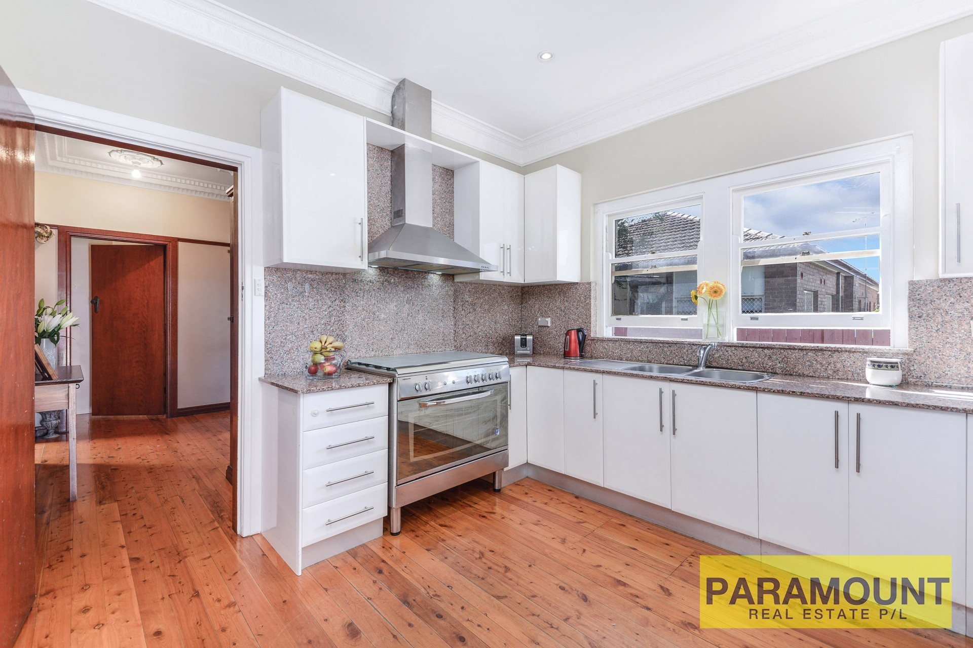 19 EDGBASTON ROAD, Beverly Hills