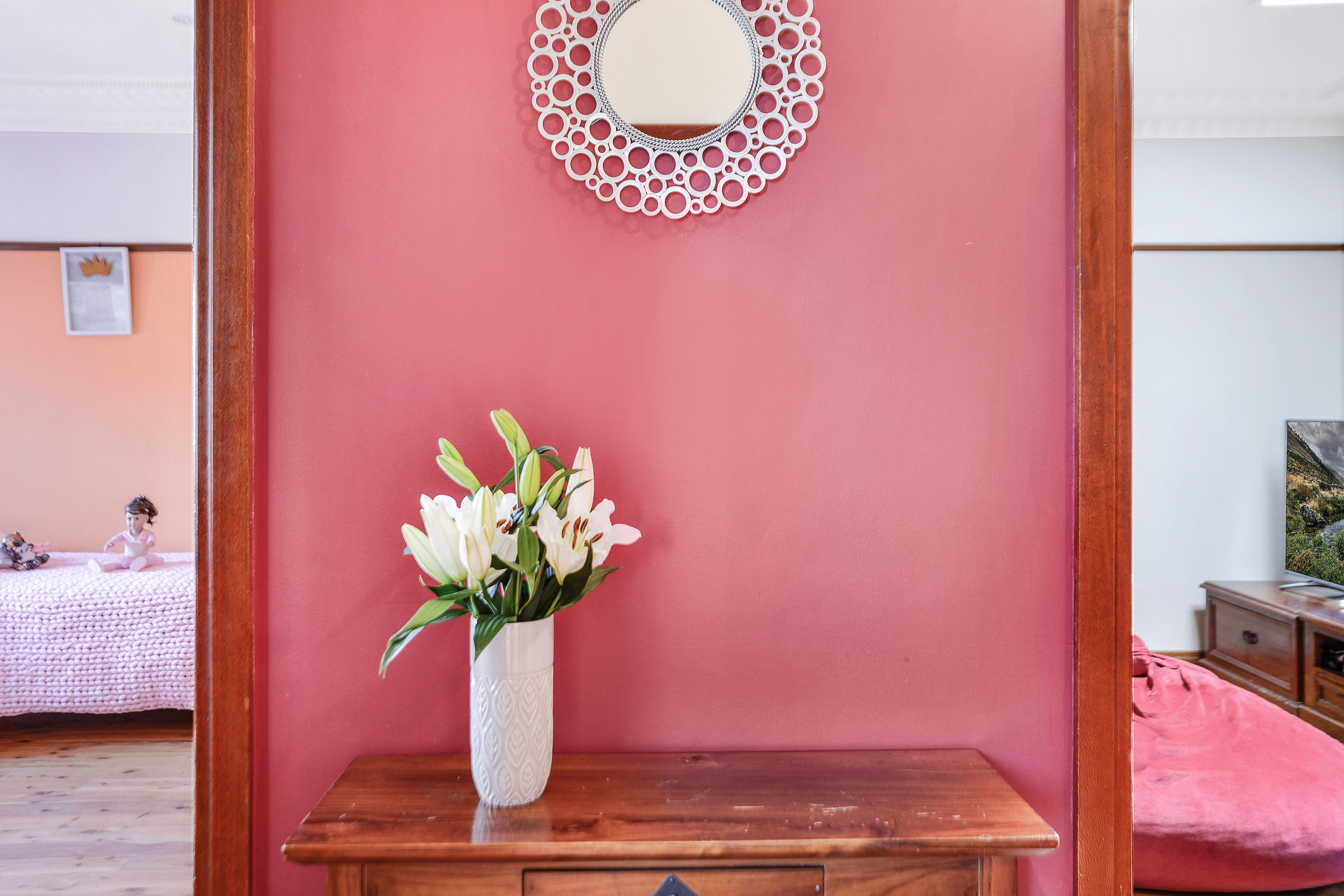 19 EDGBASTON ROAD, Beverly Hills