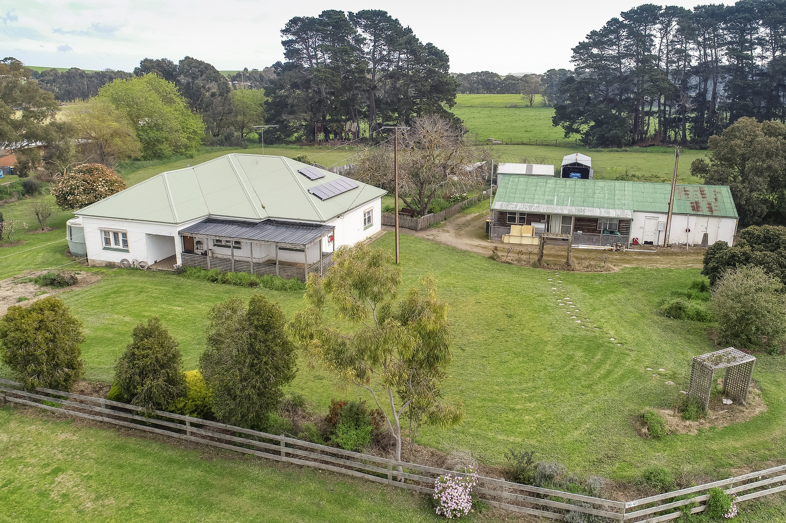 202 Grant Avenue, Moorak