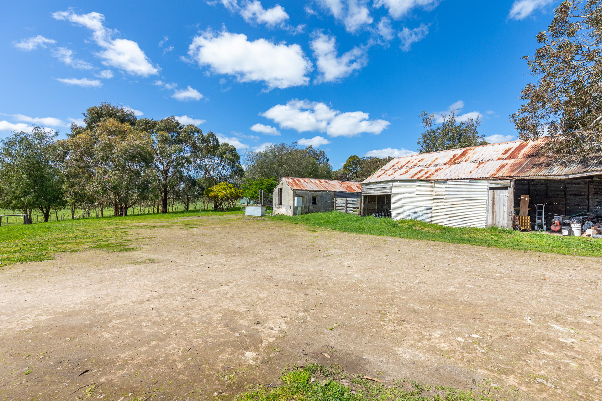 120 Square Mile Road, Square Mile