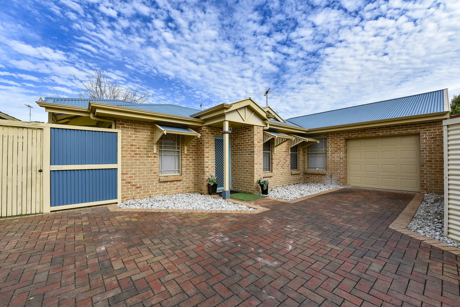 2 / 3 Henty Street, Mount Gambier