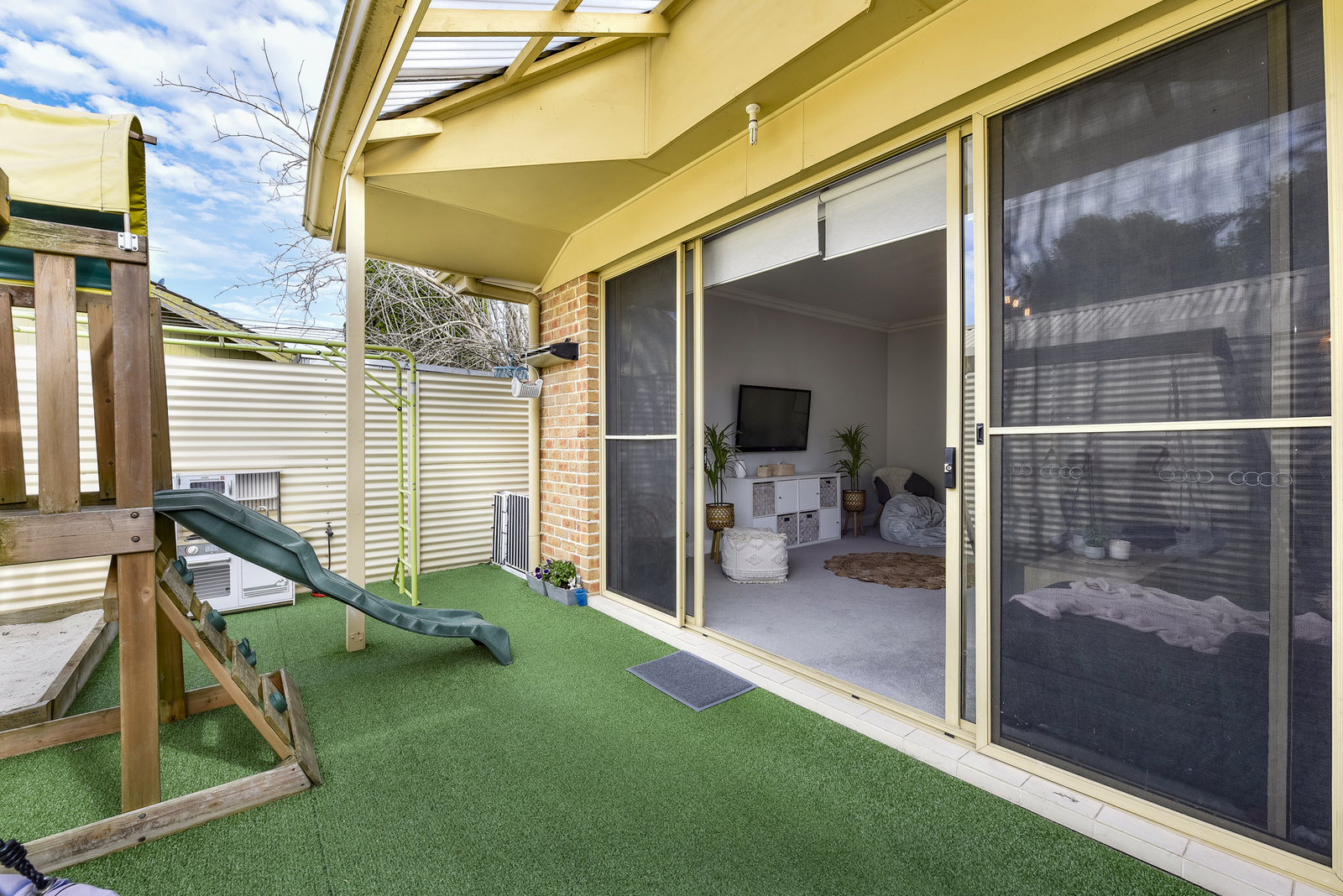 2 / 3 Henty Street, Mount Gambier