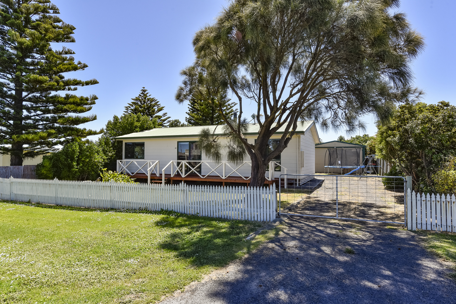 14 Kuhl Drive, Racecourse Bay
