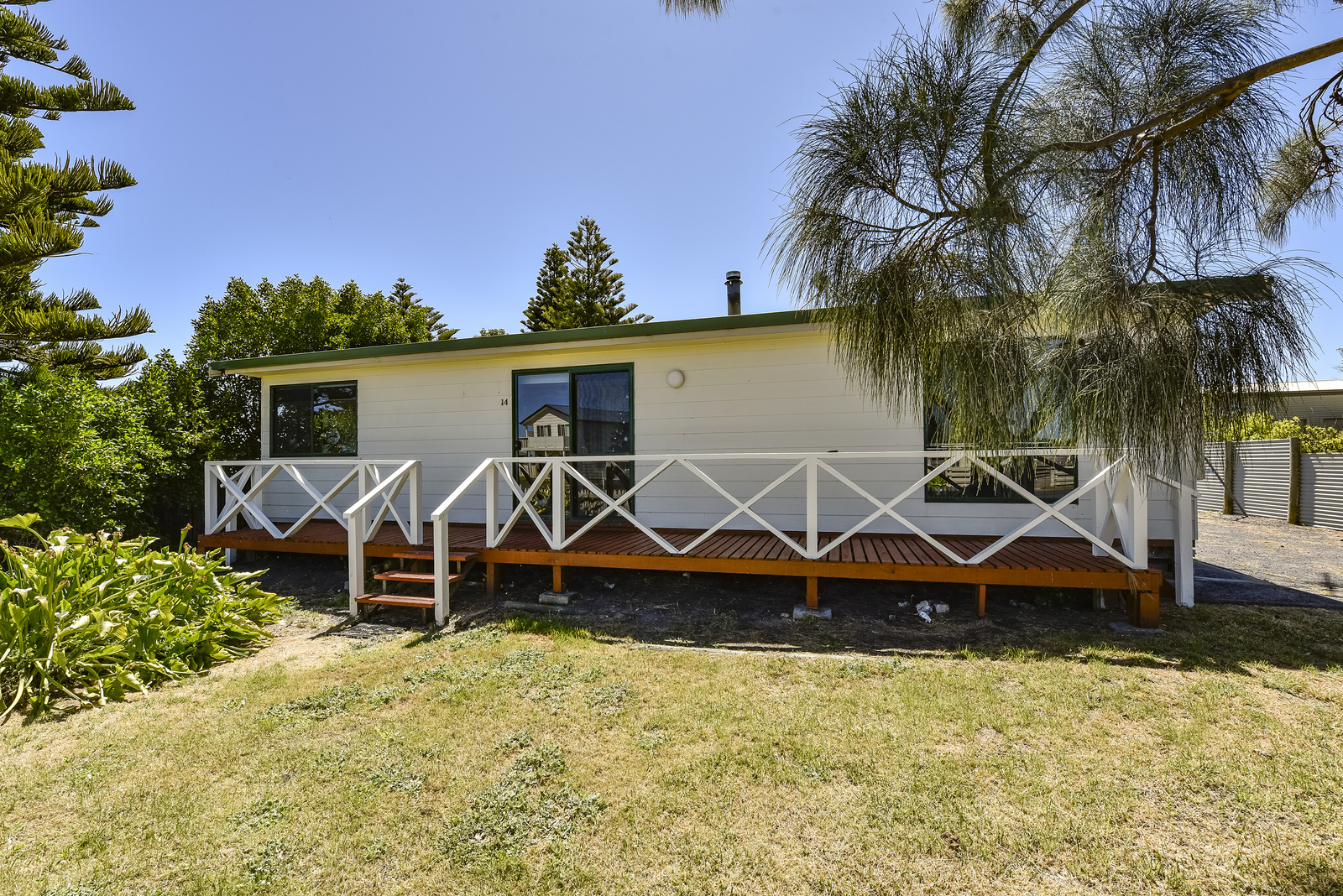 14 Kuhl Drive, Racecourse Bay