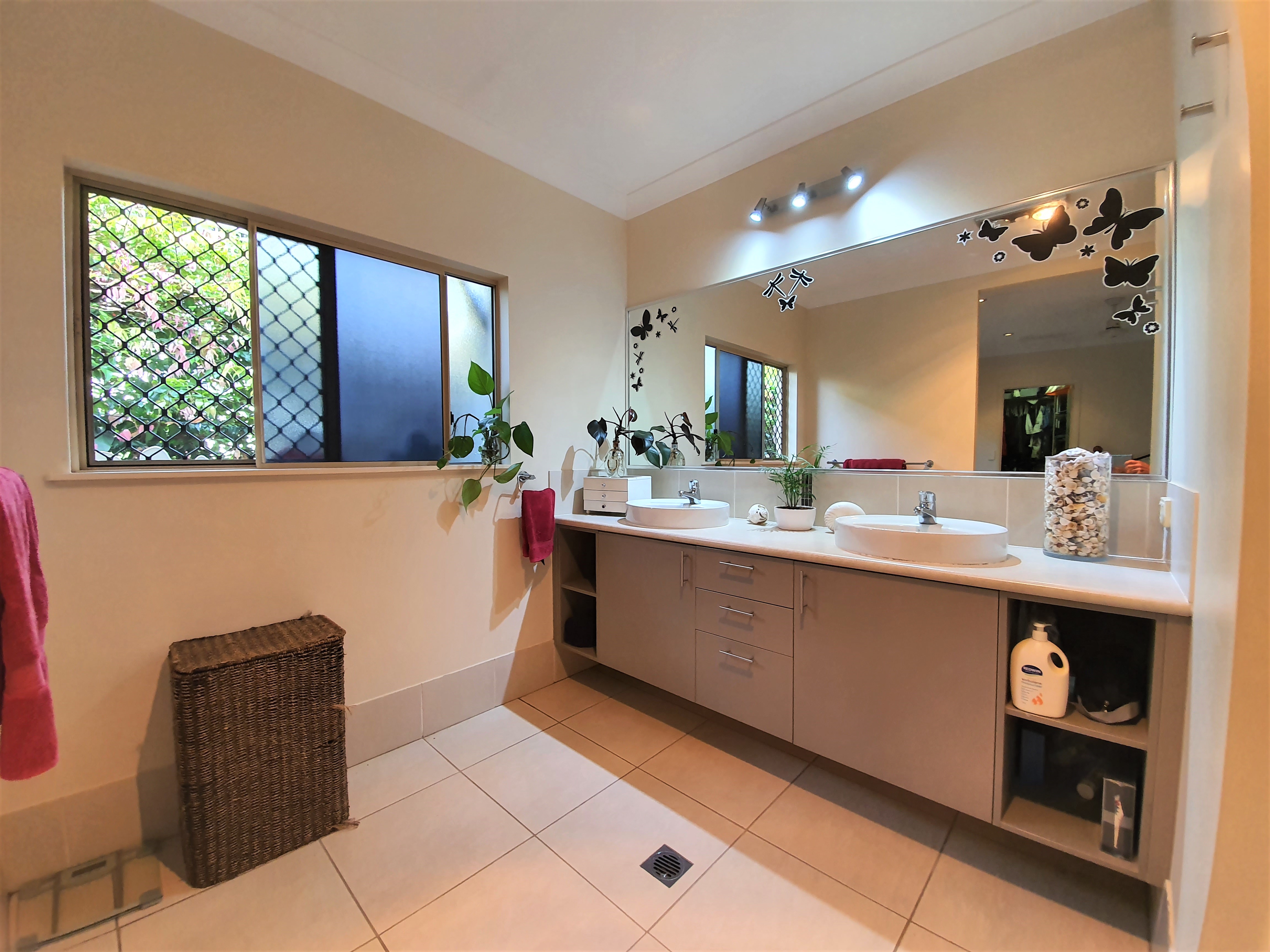 26 Jackson Drive, Atherton