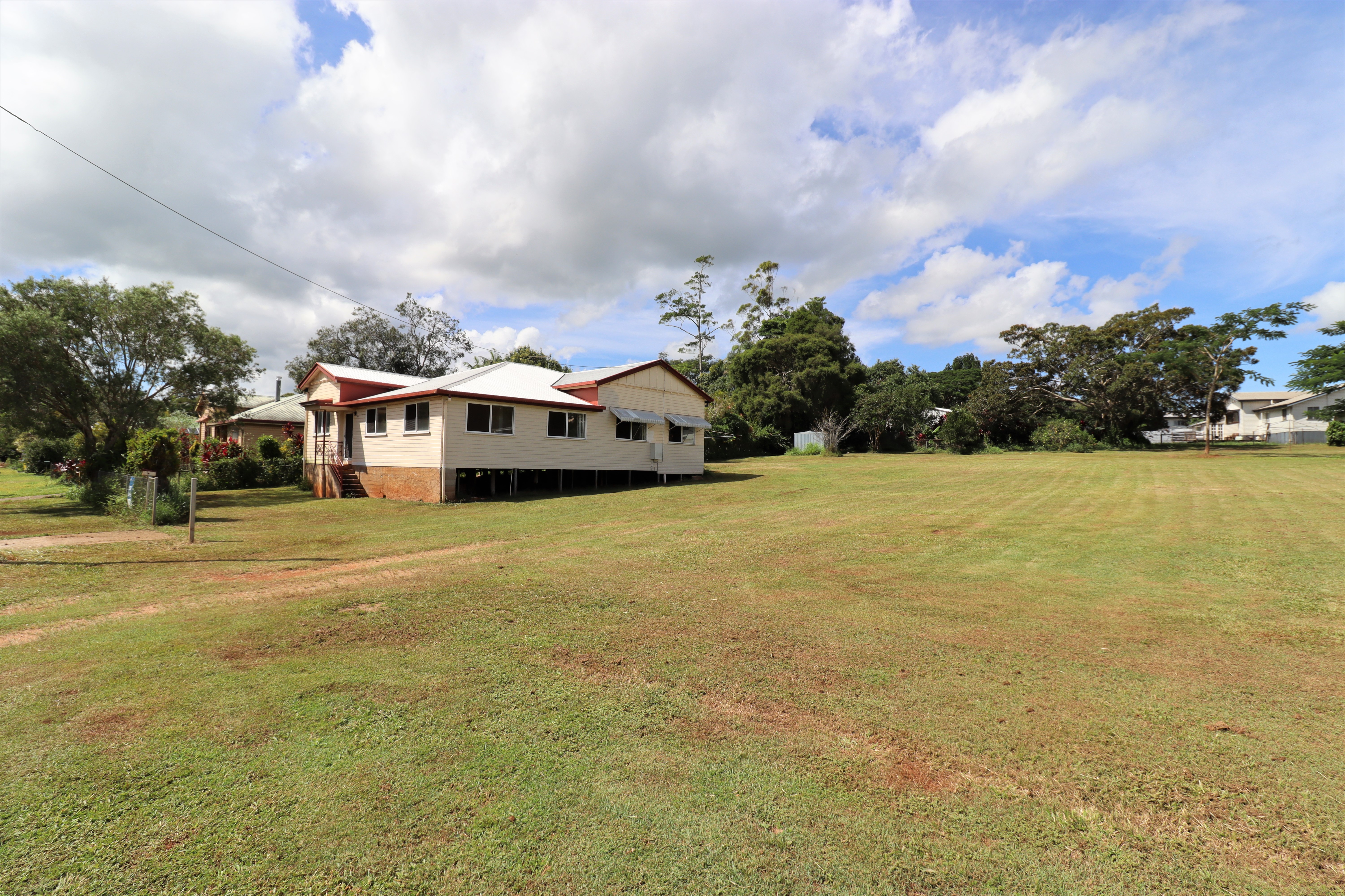 15 James Street, Malanda