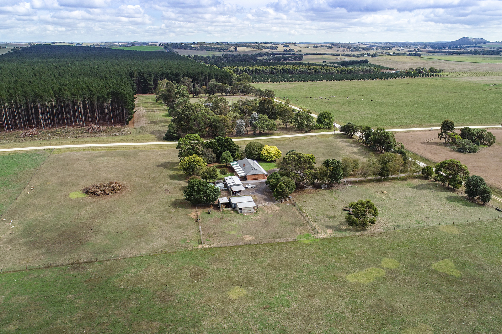 344 Hill Road, Yahl