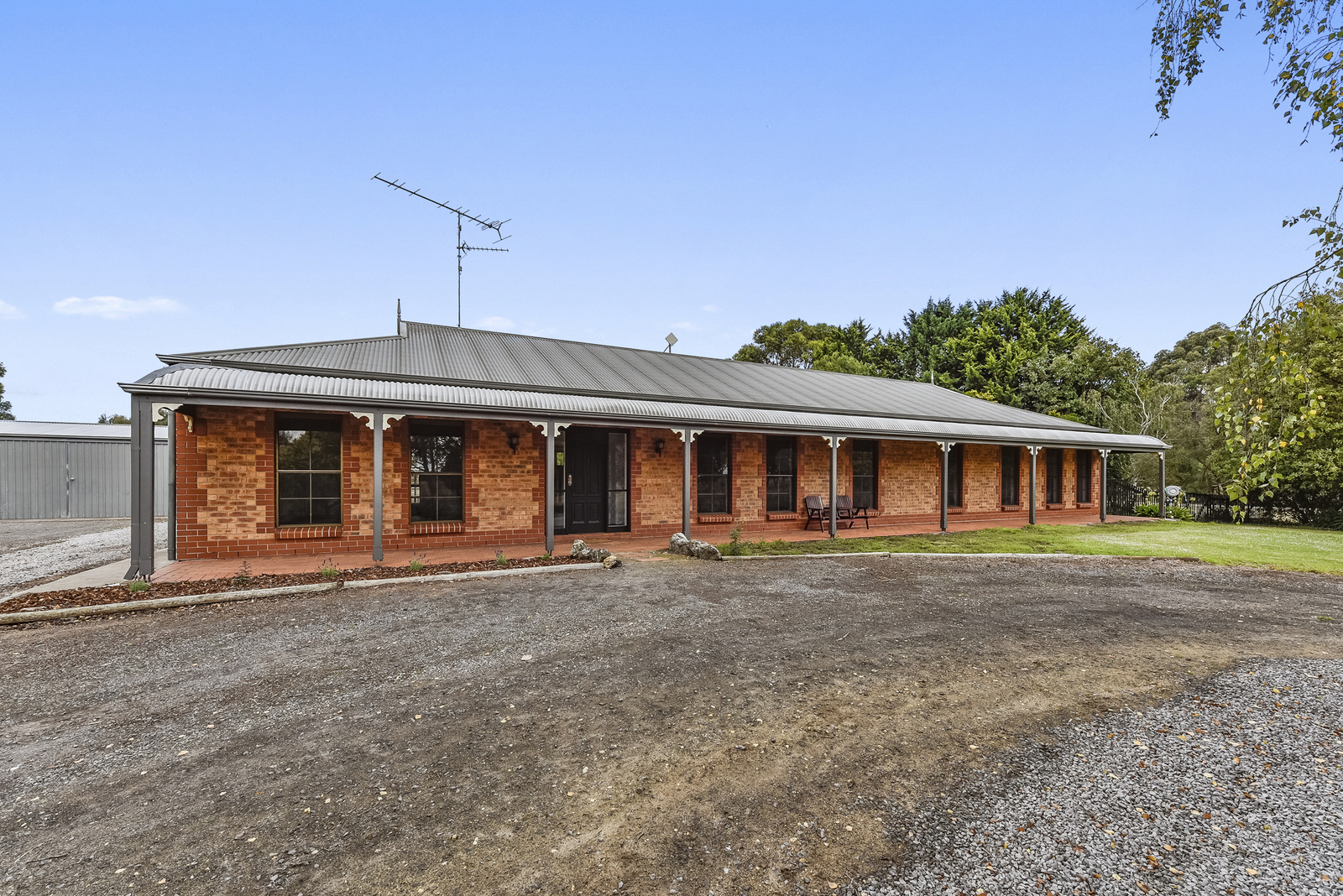 344 Hill Road, Yahl