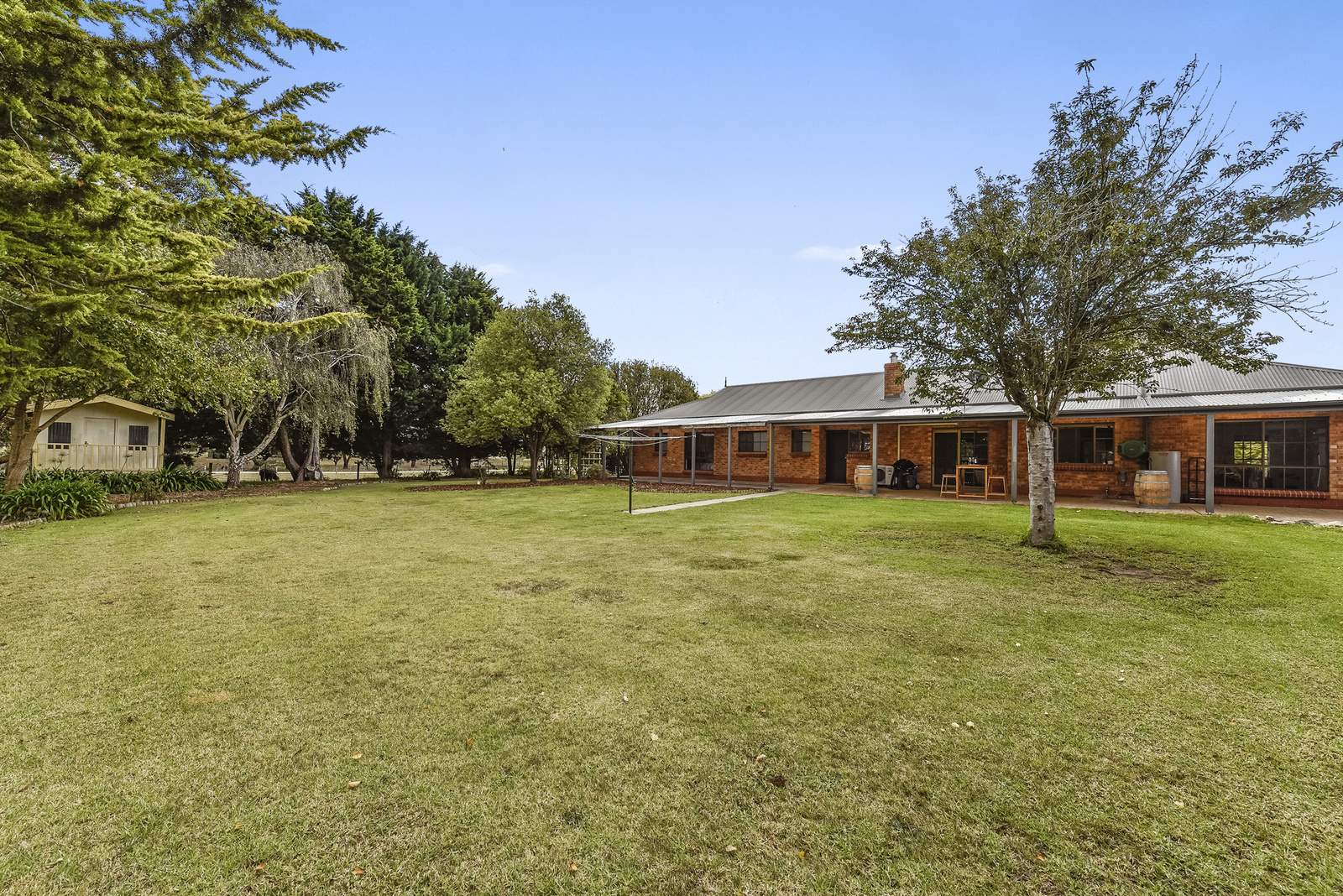 344 Hill Road, Yahl
