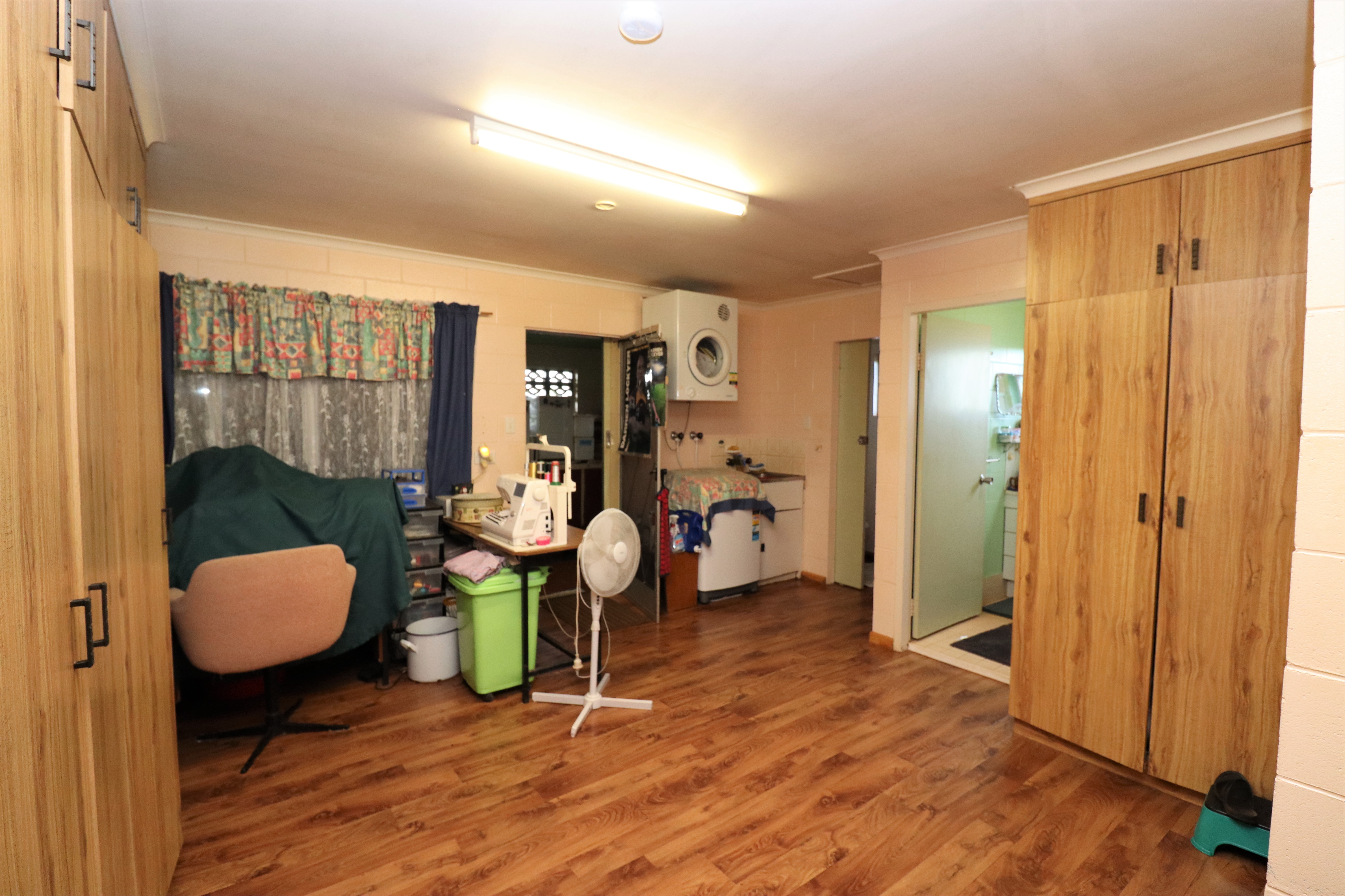 6 Poggioli Street, Kairi