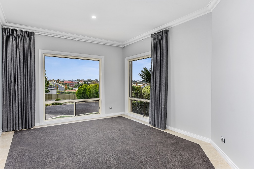 1 / 2 Red Oak Place, Mount Gambier