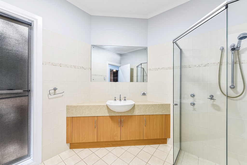 1 / 2 Red Oak Place, Mount Gambier