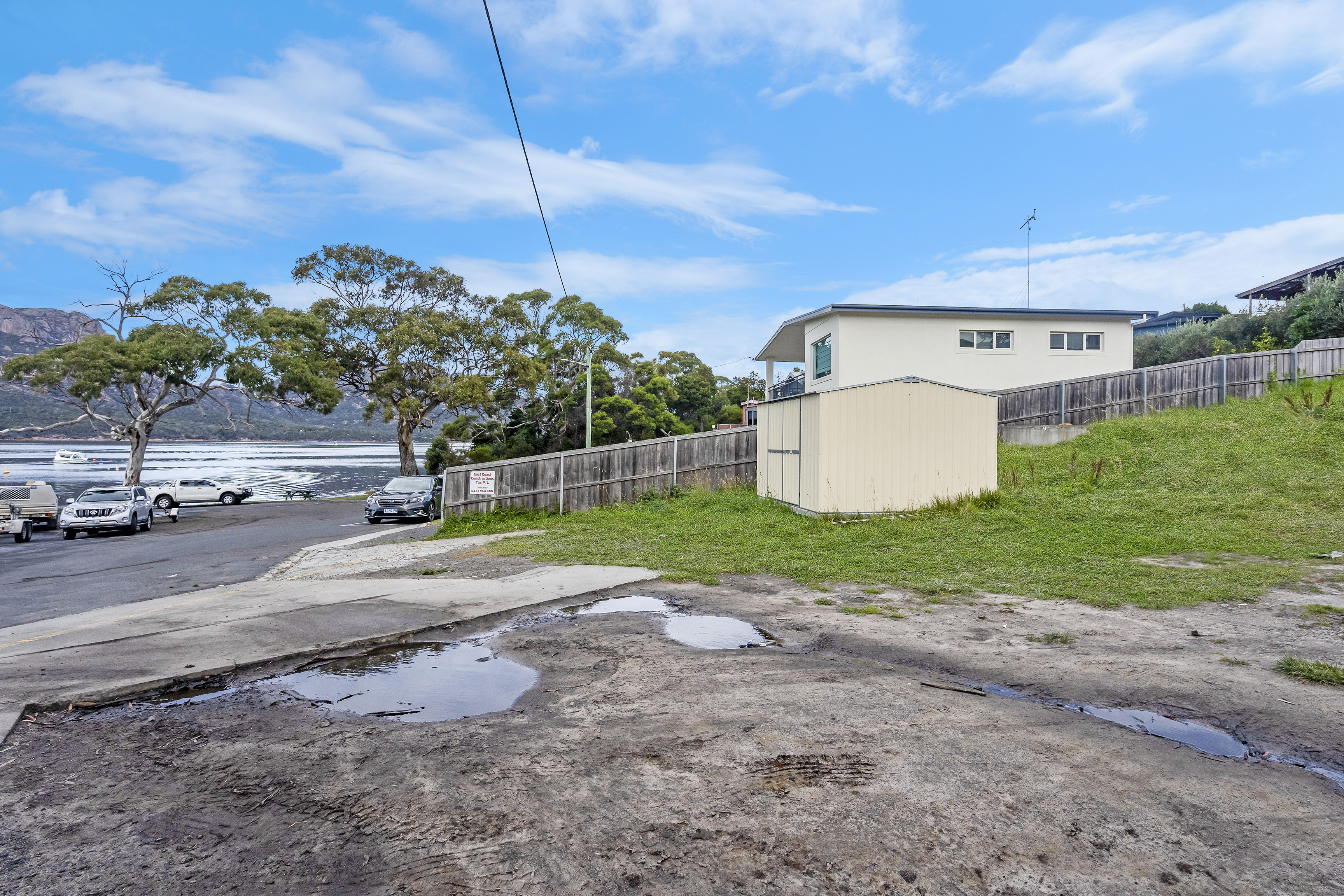 1 Garnet Avenue, Coles Bay