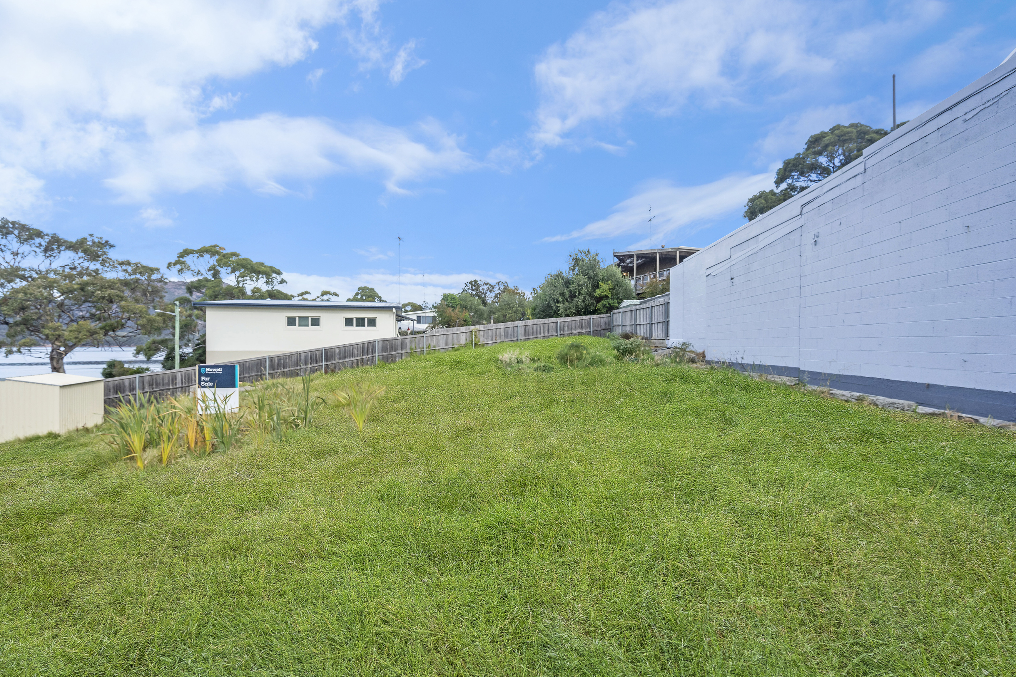 1 Garnet Avenue, Coles Bay