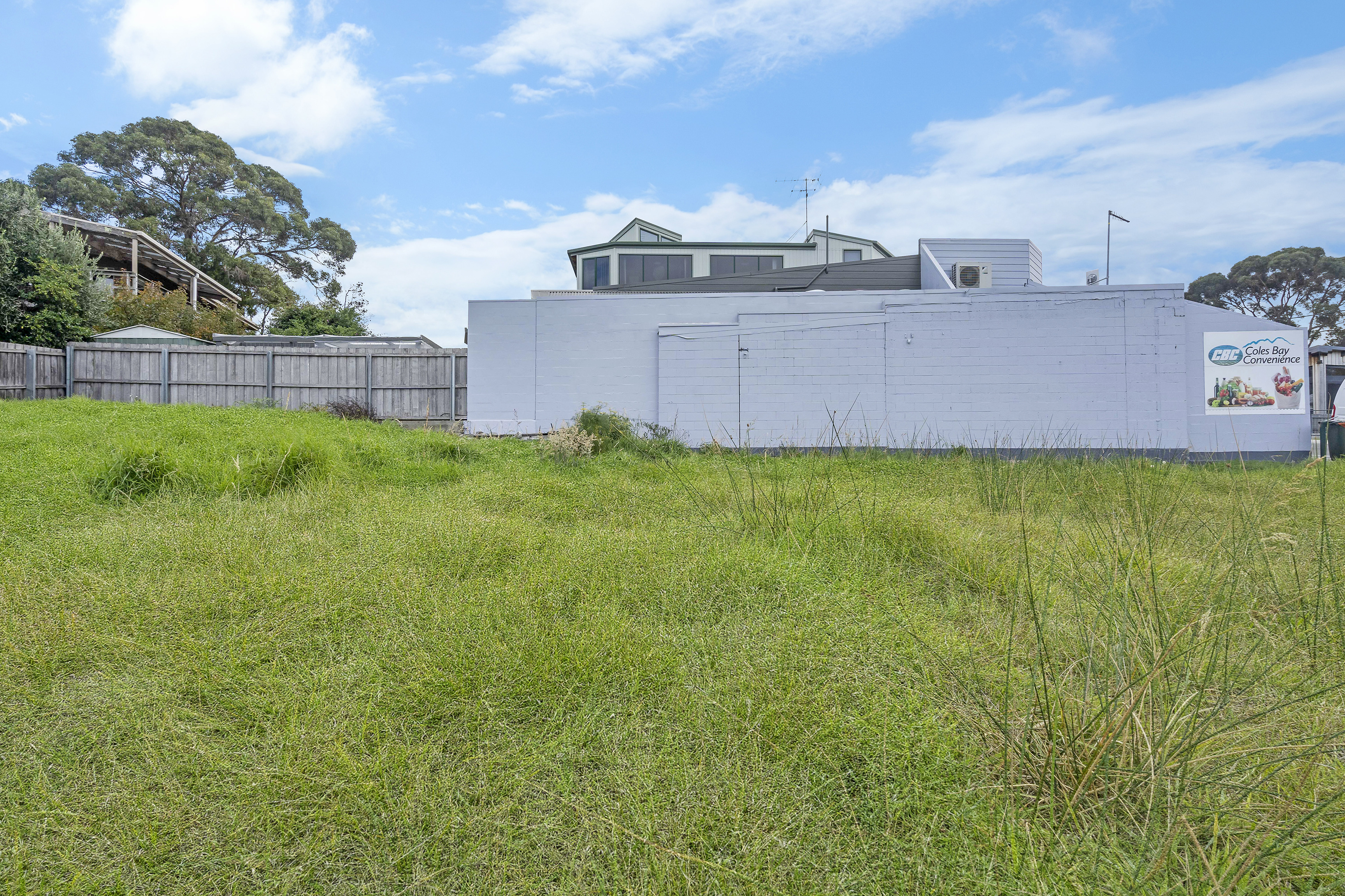 1 Garnet Avenue, Coles Bay