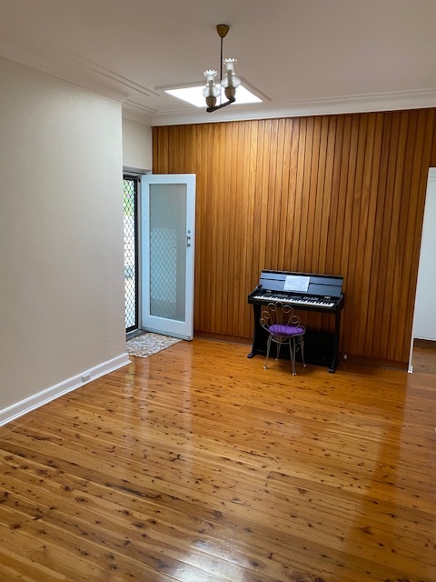 67 Cooloongatta Road, Beverly Hills