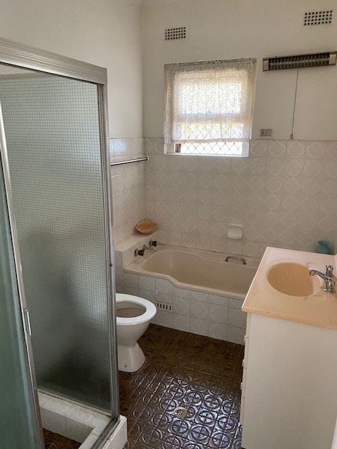 67 Cooloongatta Road, Beverly Hills