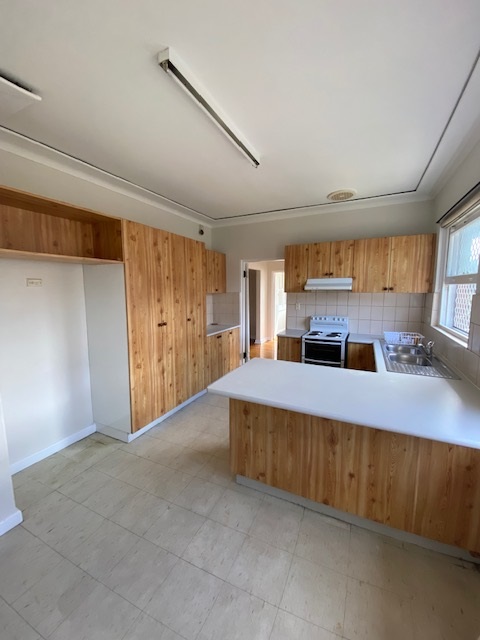 67 Cooloongatta Road, Beverly Hills