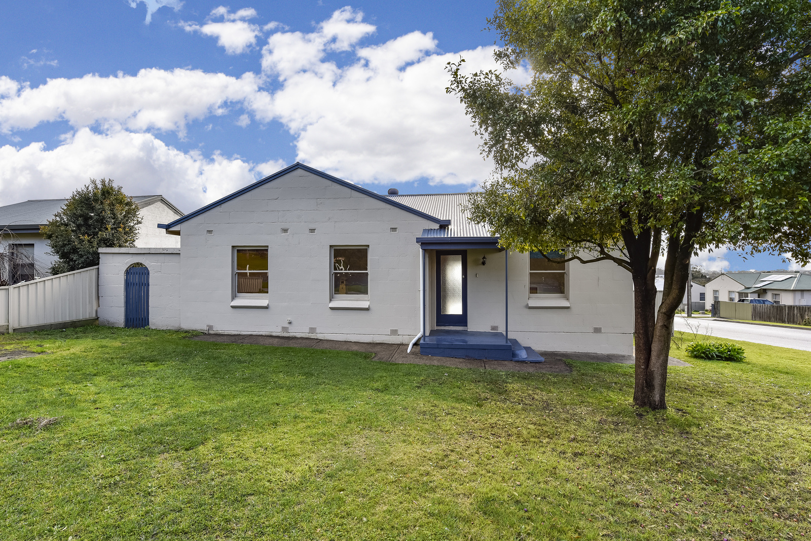 77 Lake Terrace East, Mount Gambier