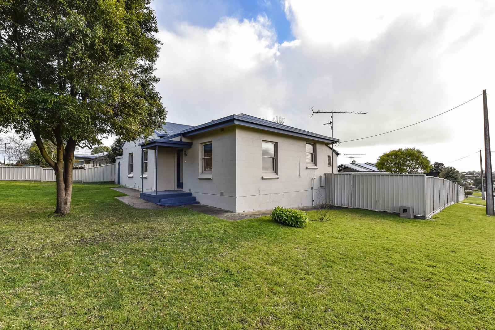 77 Lake Terrace East, Mount Gambier