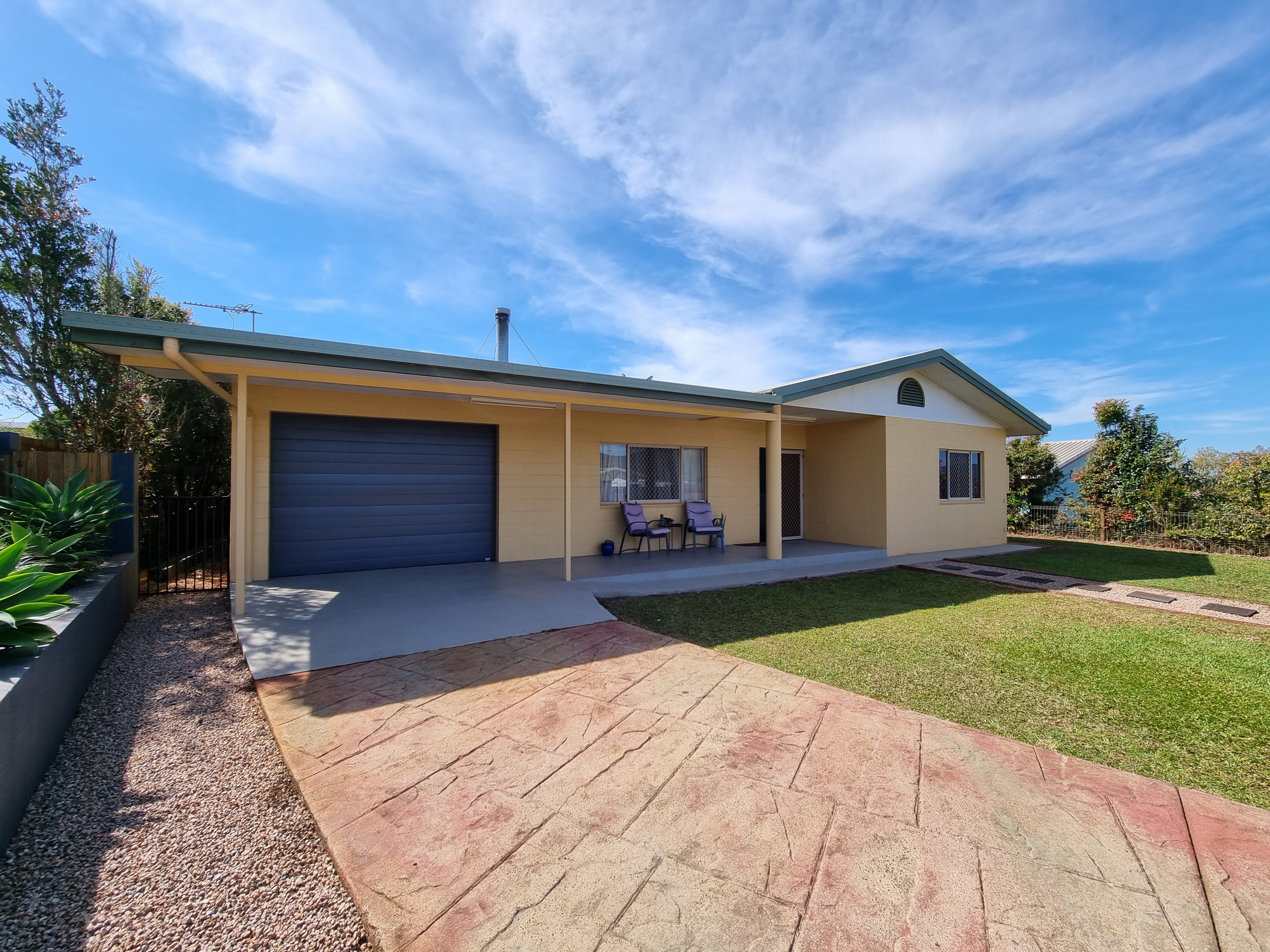 33 Viola Street, Atherton