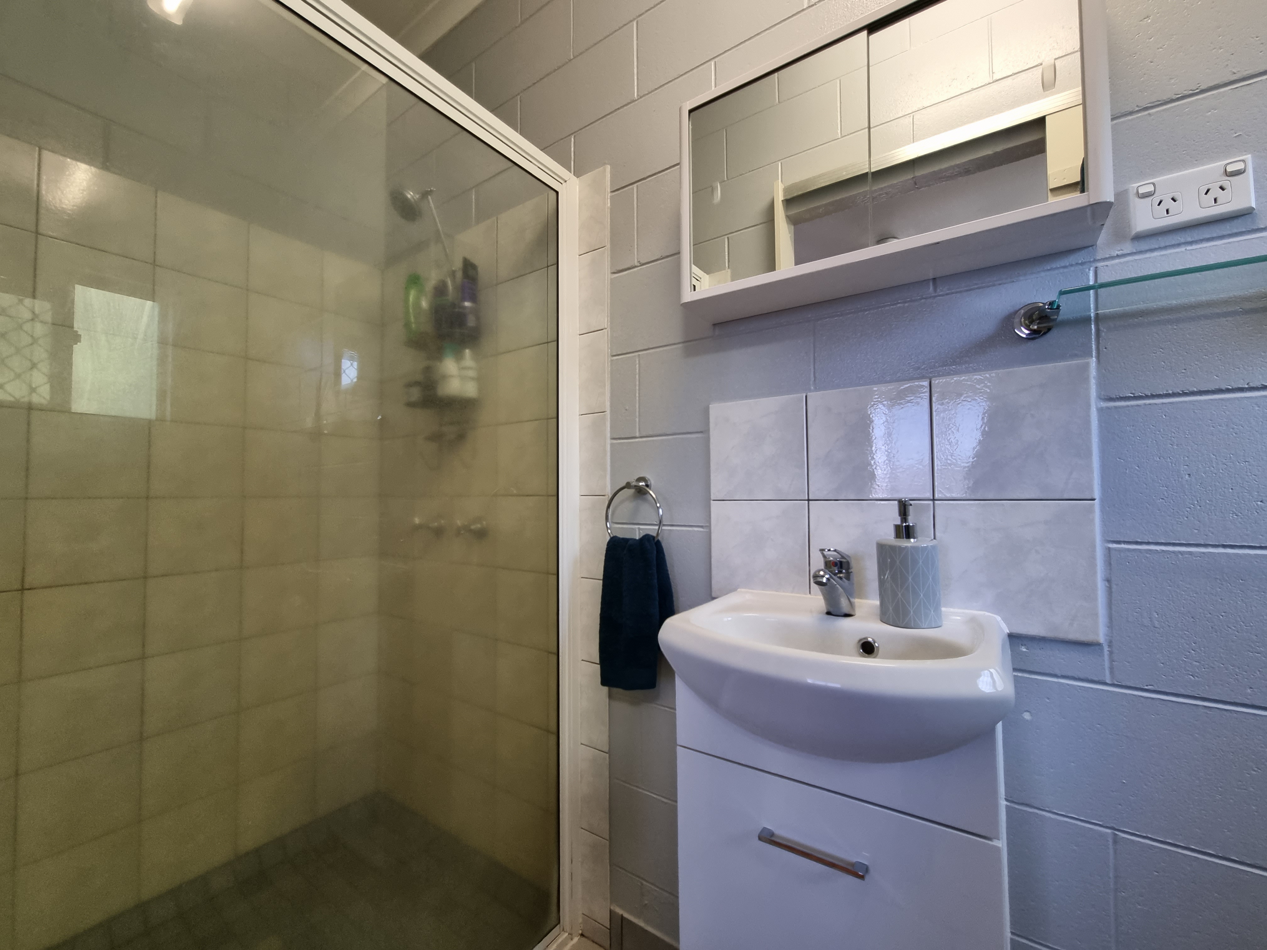 33 Viola Street, Atherton