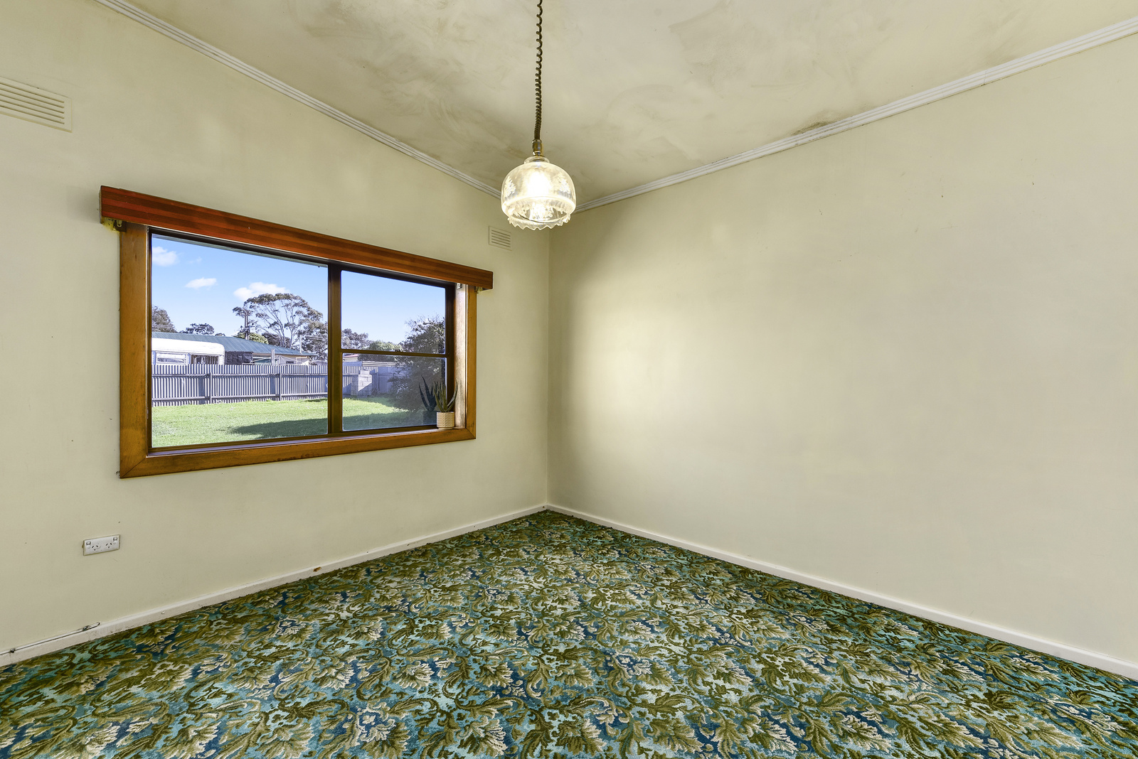 16 Newsham Avenue, Mount Gambier