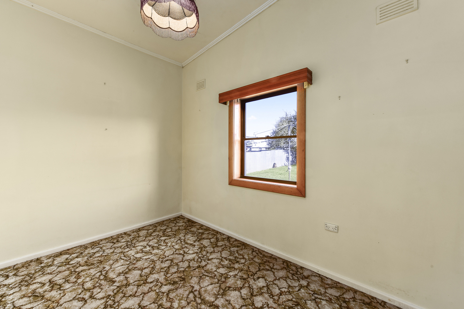16 Newsham Avenue, Mount Gambier