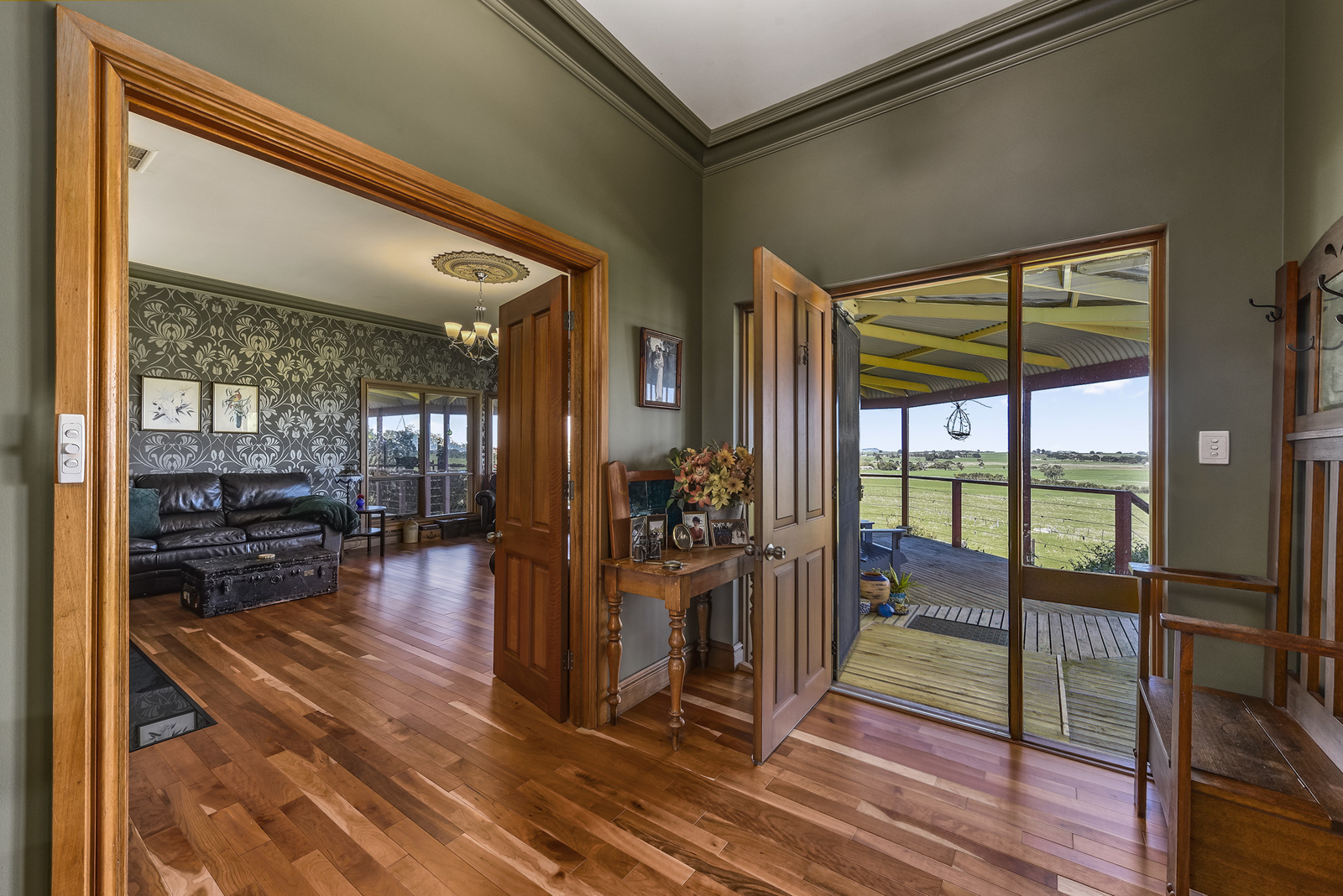 247 Mount Percy Road, Compton