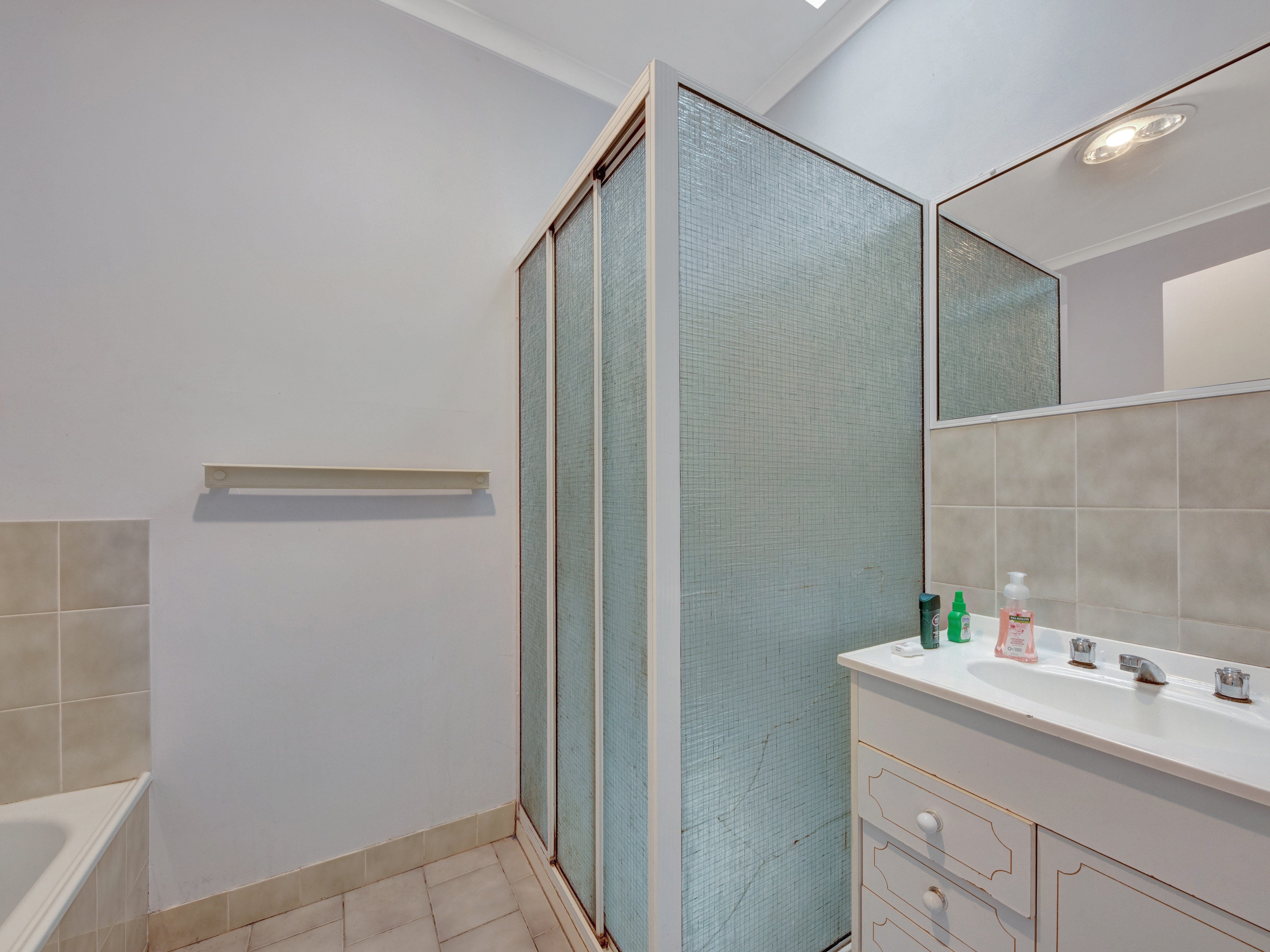 1 & 2 / 7 Russell Avenue, Wangaratta