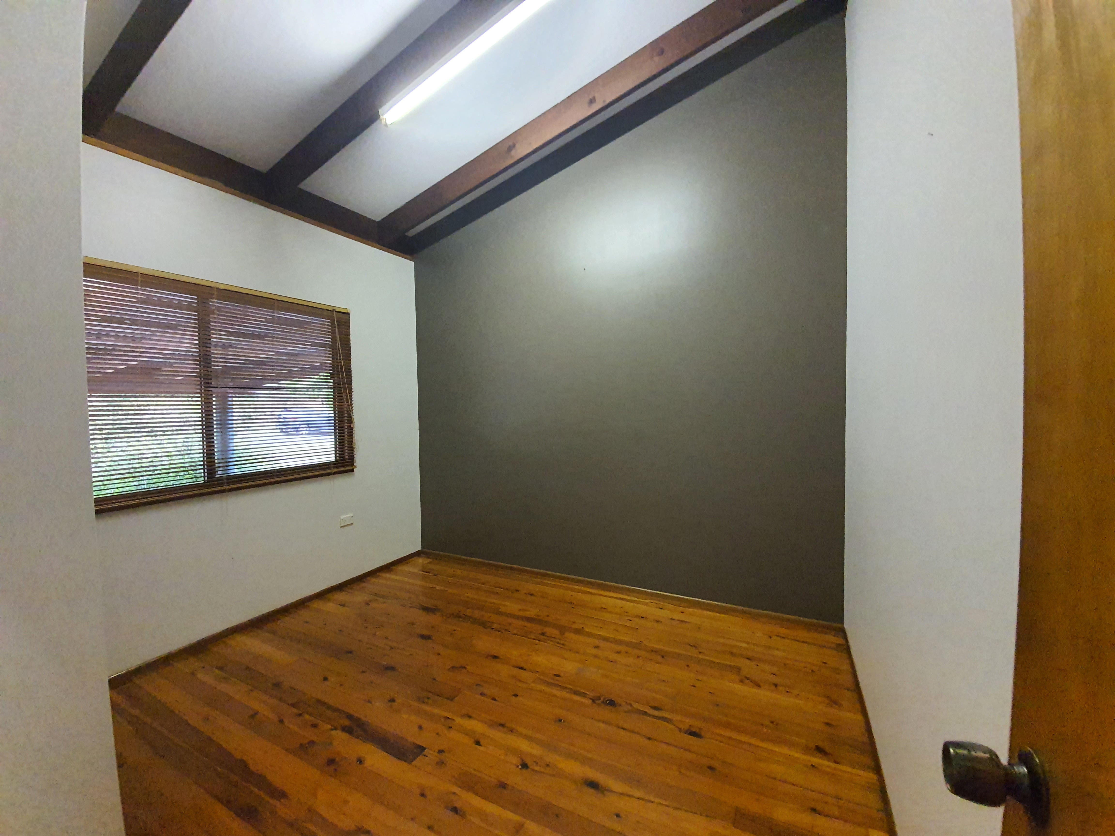 7 Abbott Street, Atherton