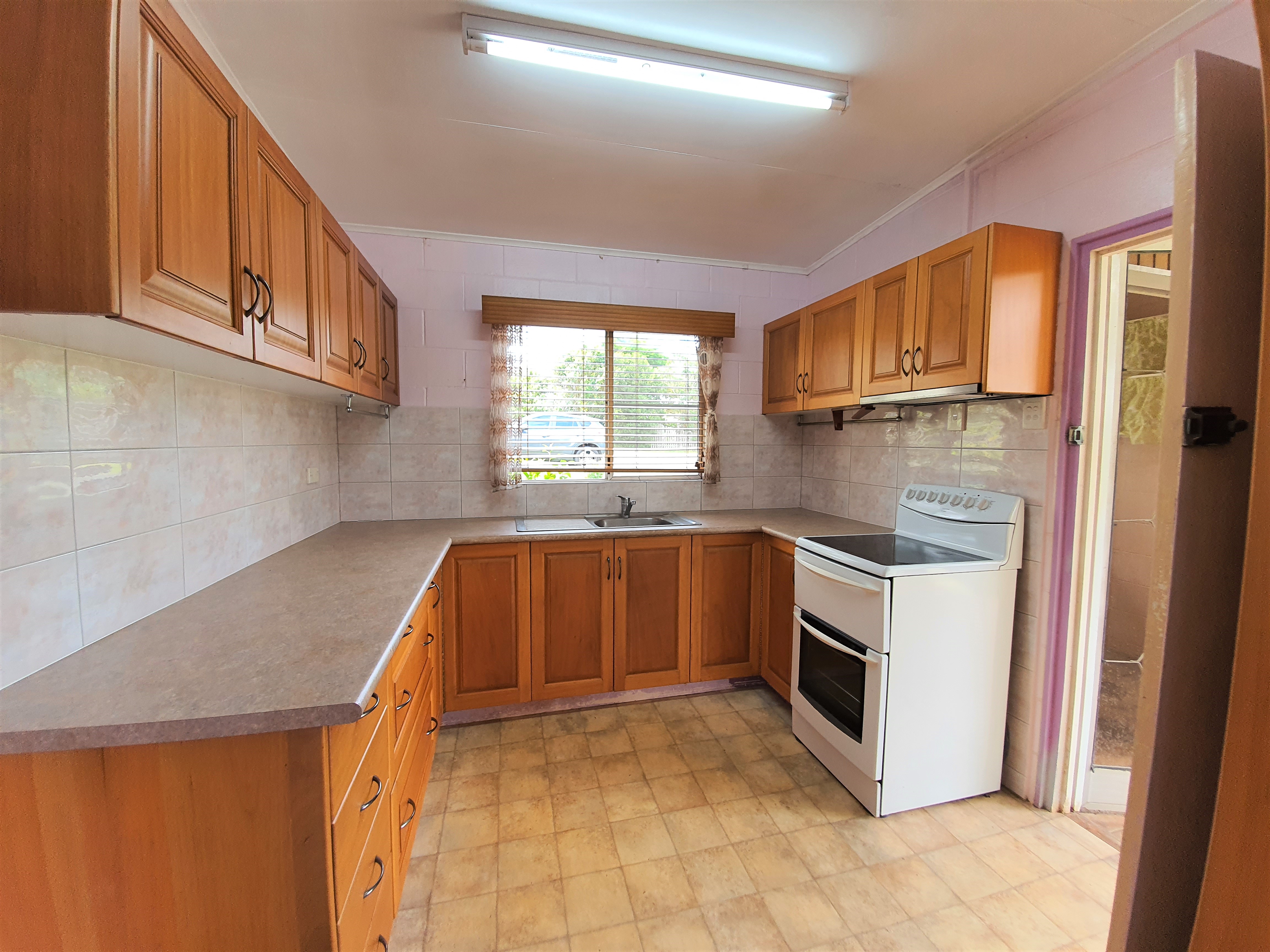 2 Magnolia Street, Atherton