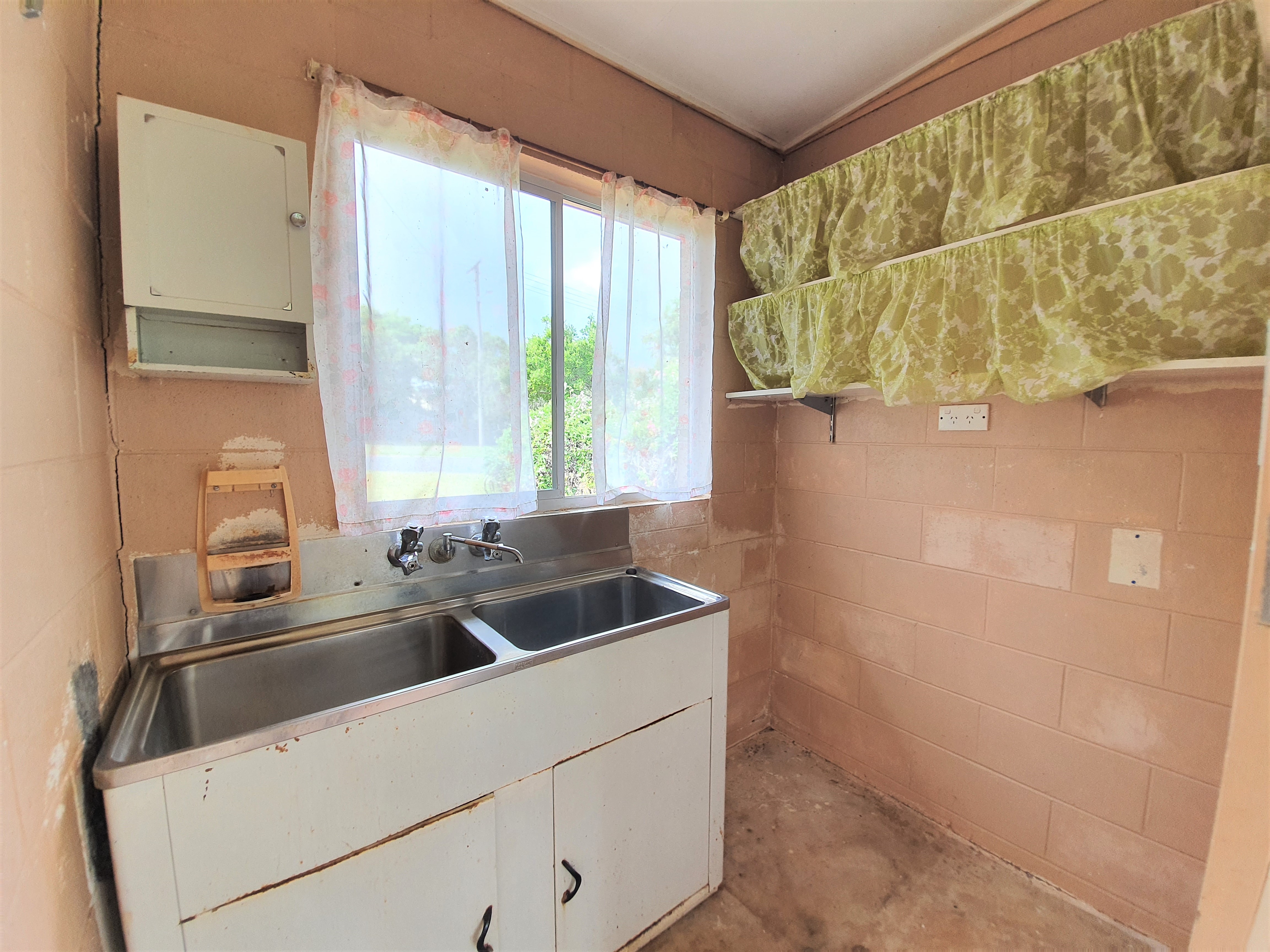 2 Magnolia Street, Atherton