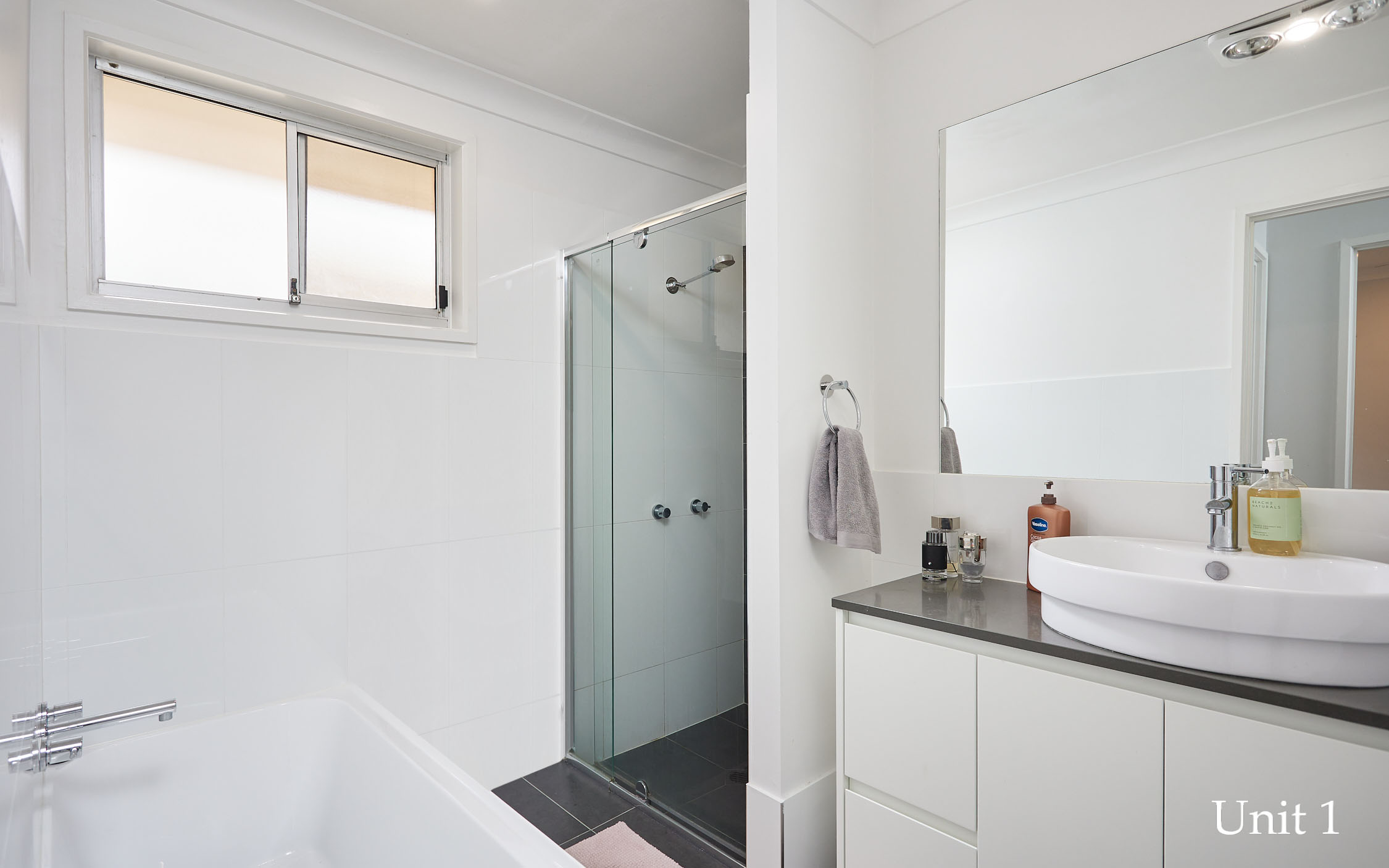 1&2 / 7 Meyer Street, Southport
