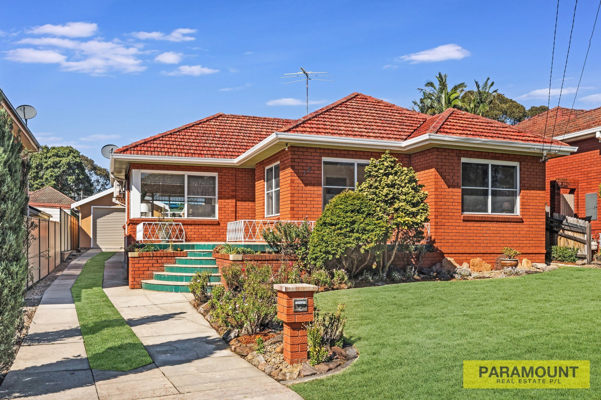 12 Orana Crescent, Peakhurst Heights