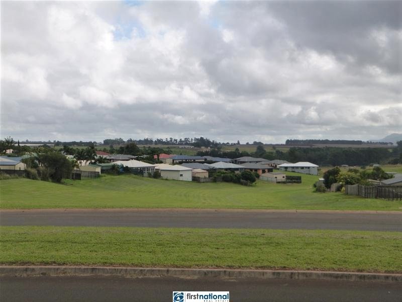 47 Tower Avenue, Atherton