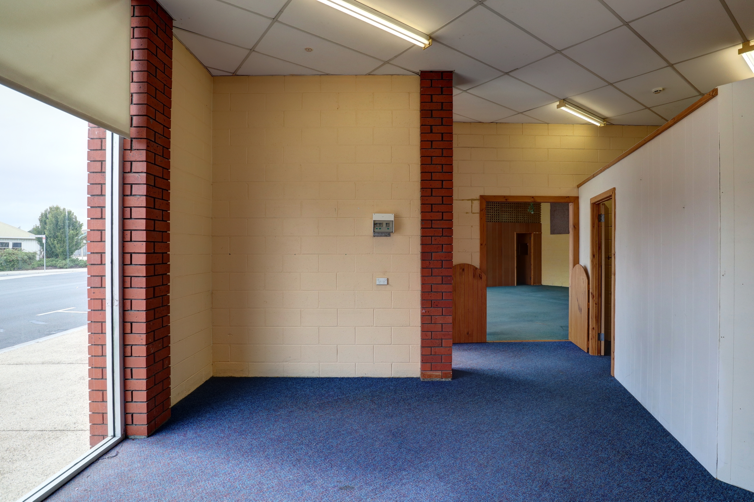 Shop 8-9 / 39 Wragg Street, Somerset