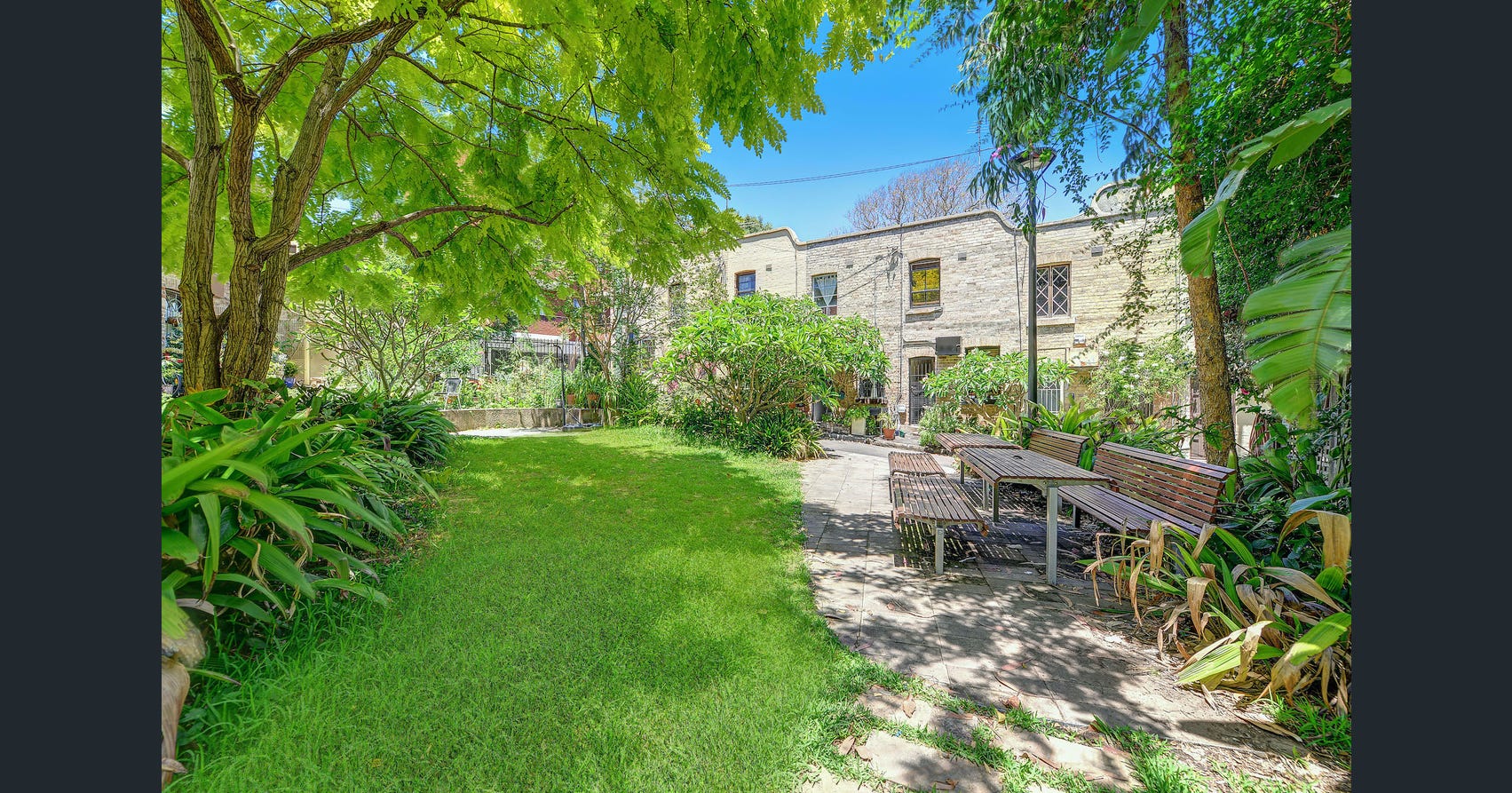13 ROSE TERRACE