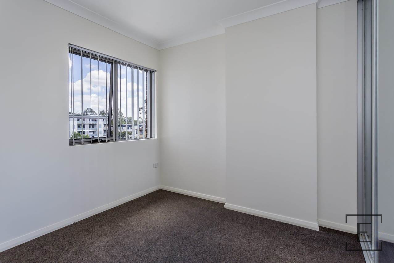 16 / 12 Stimson Street, Guildford