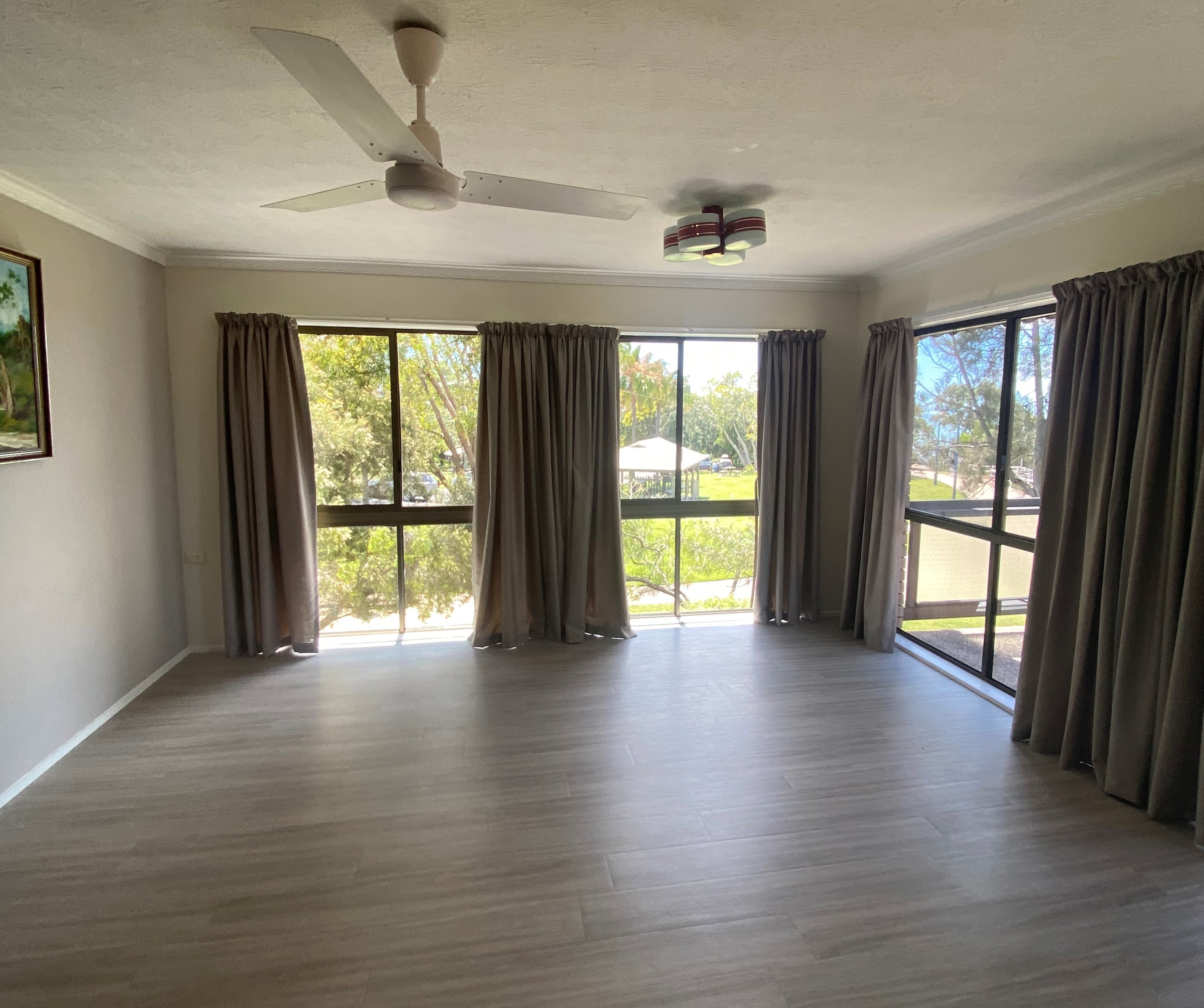 4 / 2 James Street, Urangan