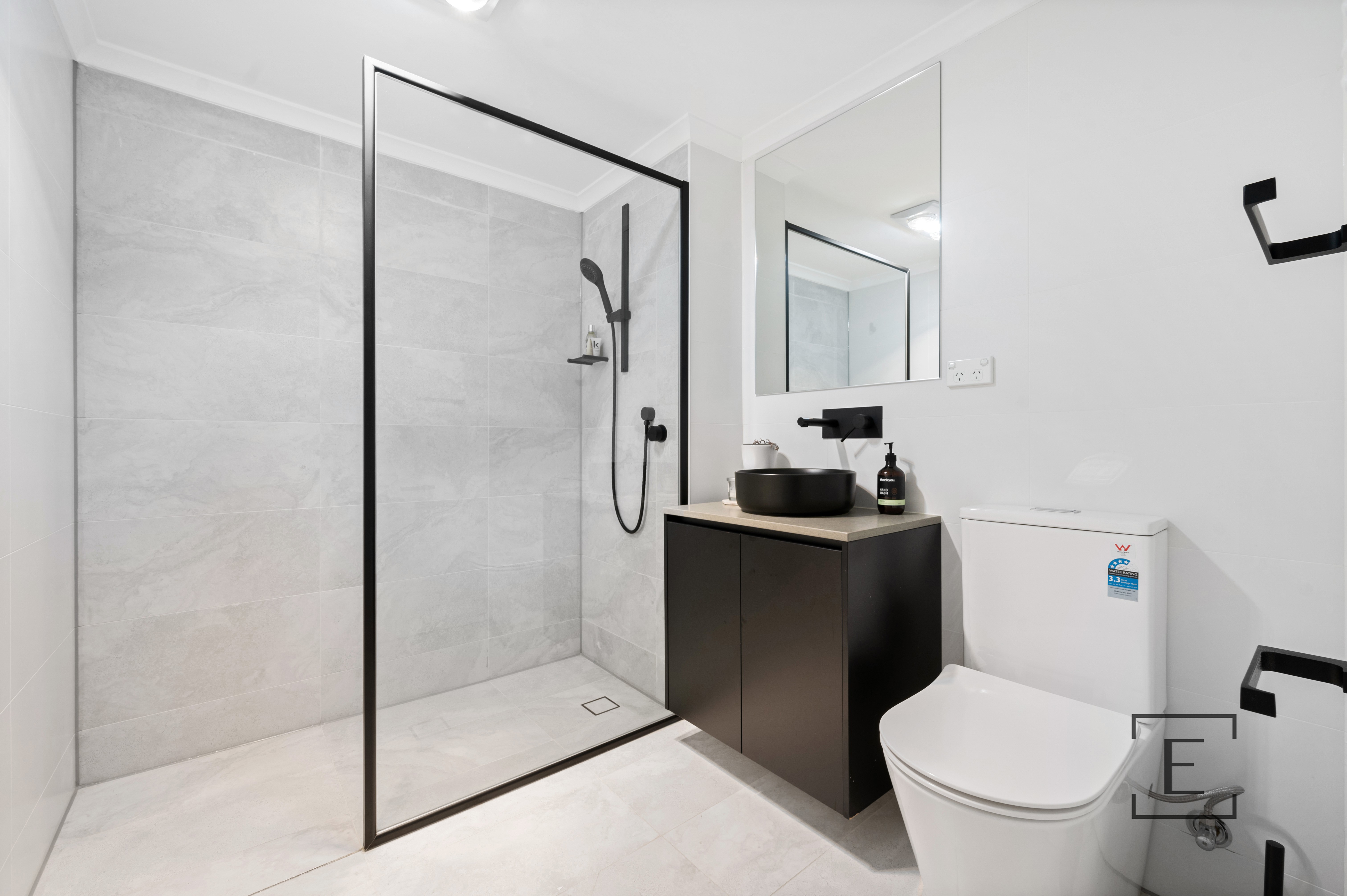 2 / 7 Bridge Road, Homebush