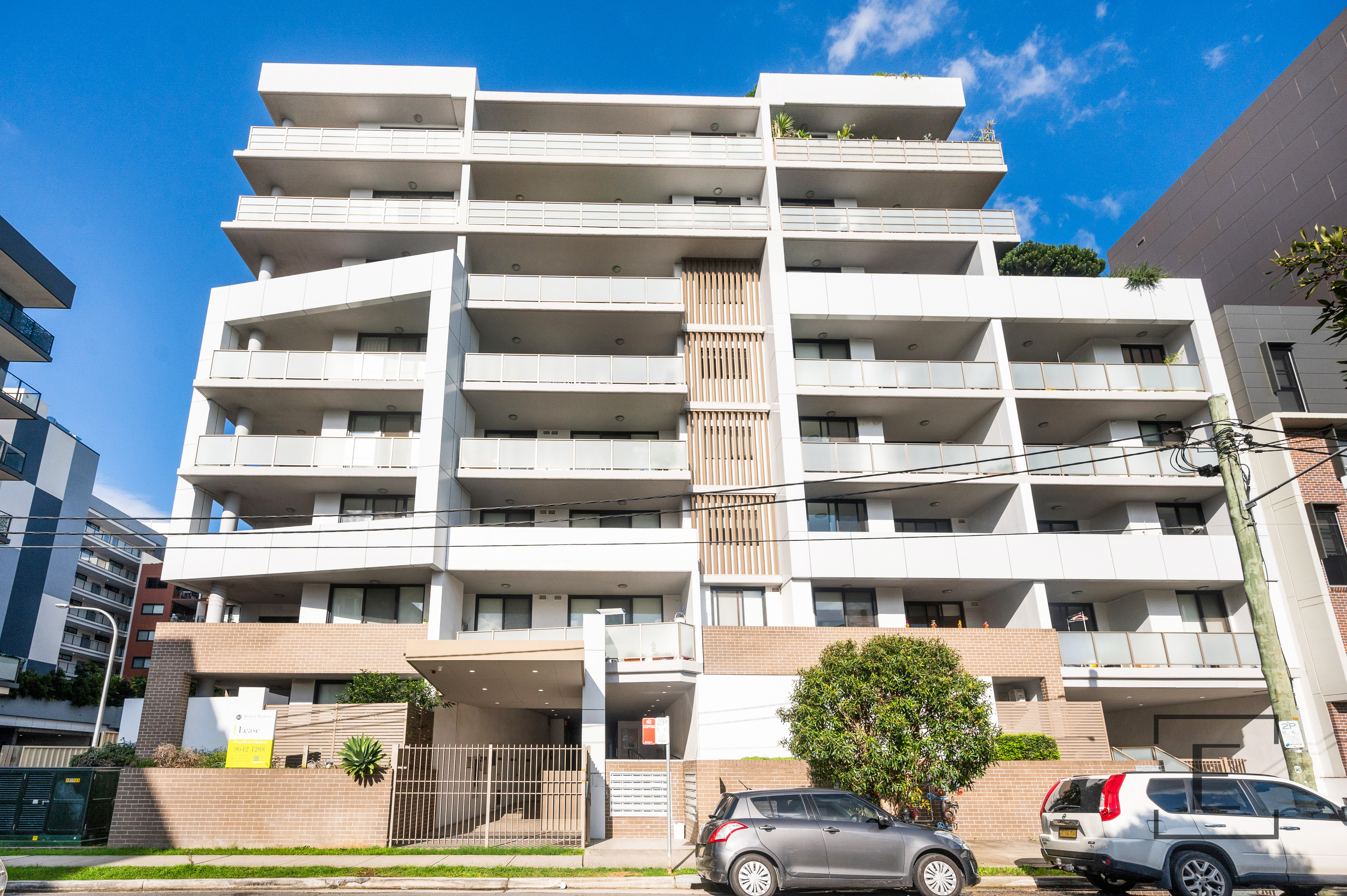 807 / 4 Smallwood Avenue, Homebush