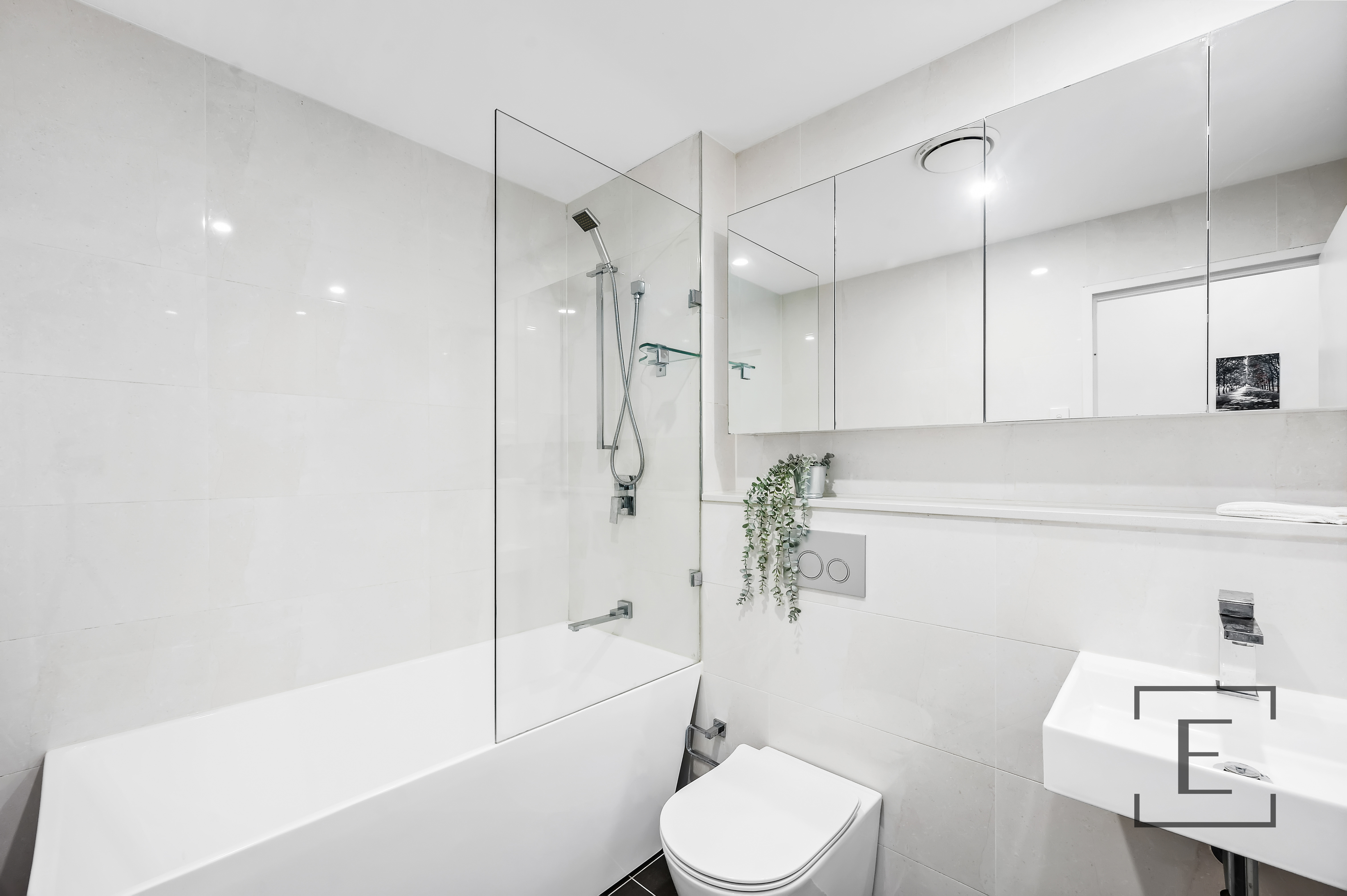 807 / 4 Smallwood Avenue, Homebush