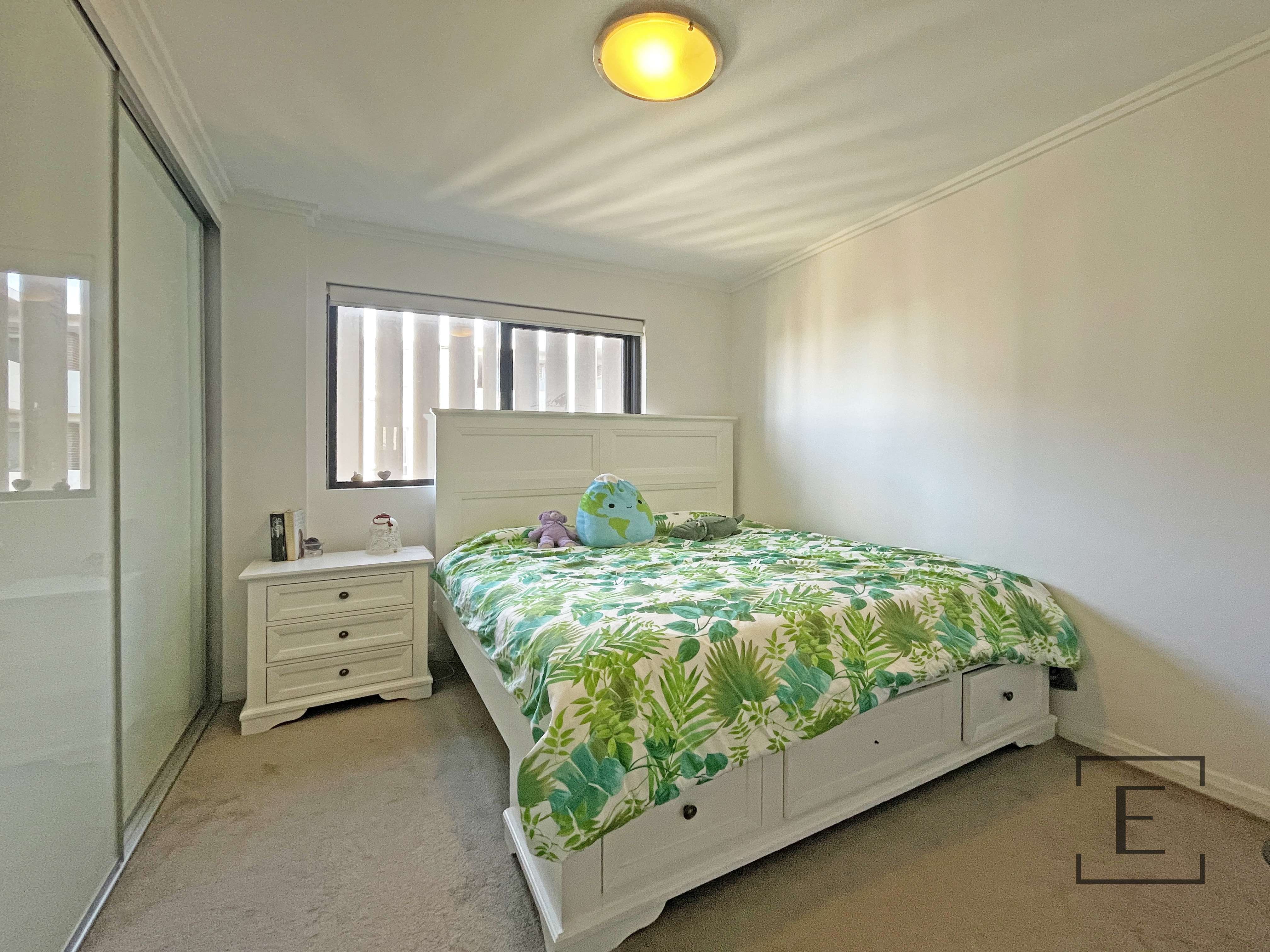 807 / 4 Smallwood Avenue, Homebush