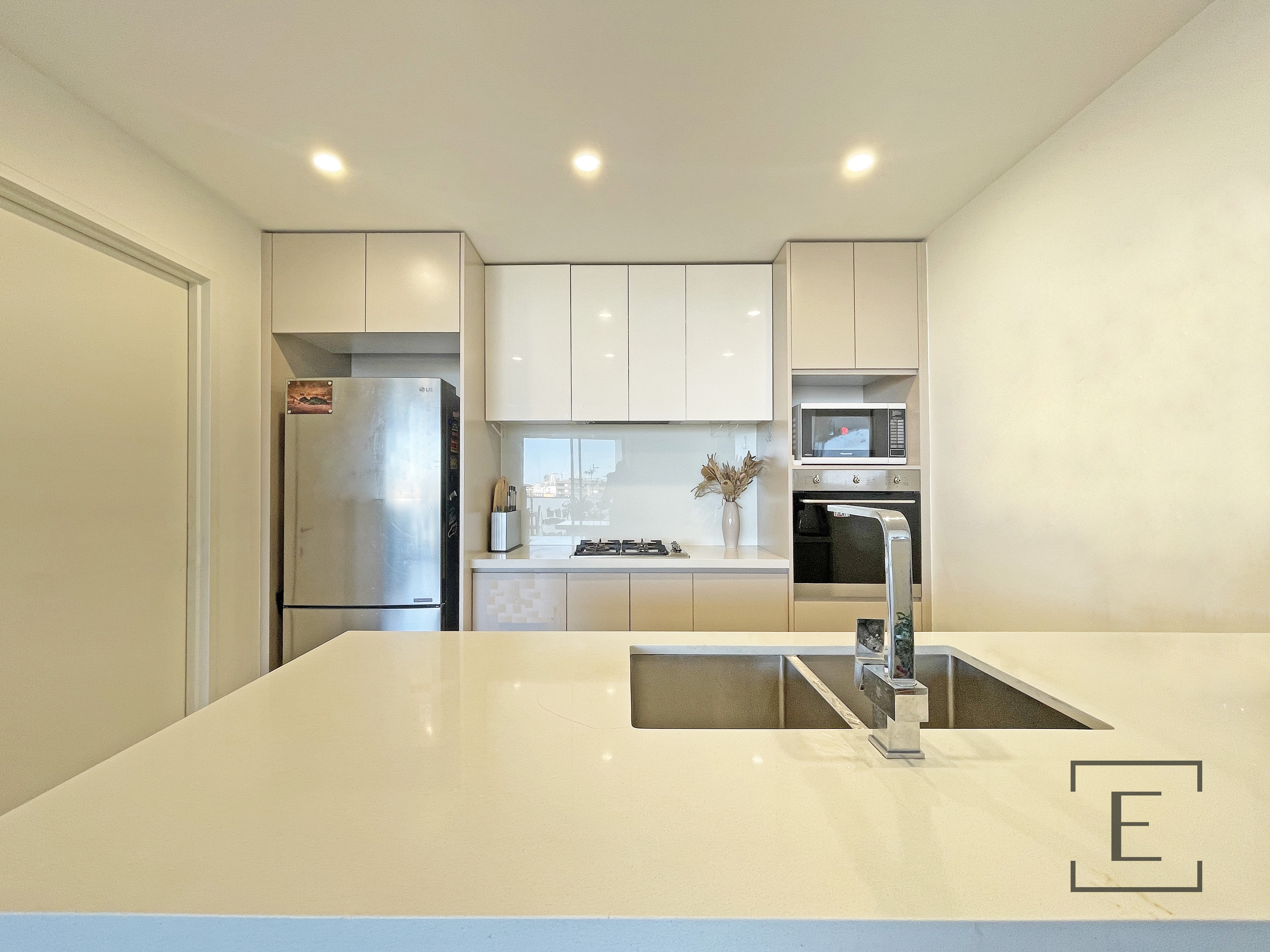 807 / 4 Smallwood Avenue, Homebush