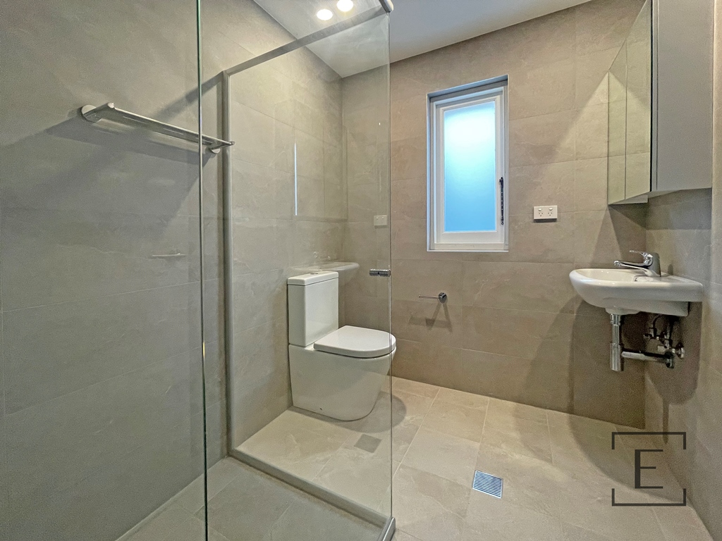 14 Phillips Avenue, Canterbury