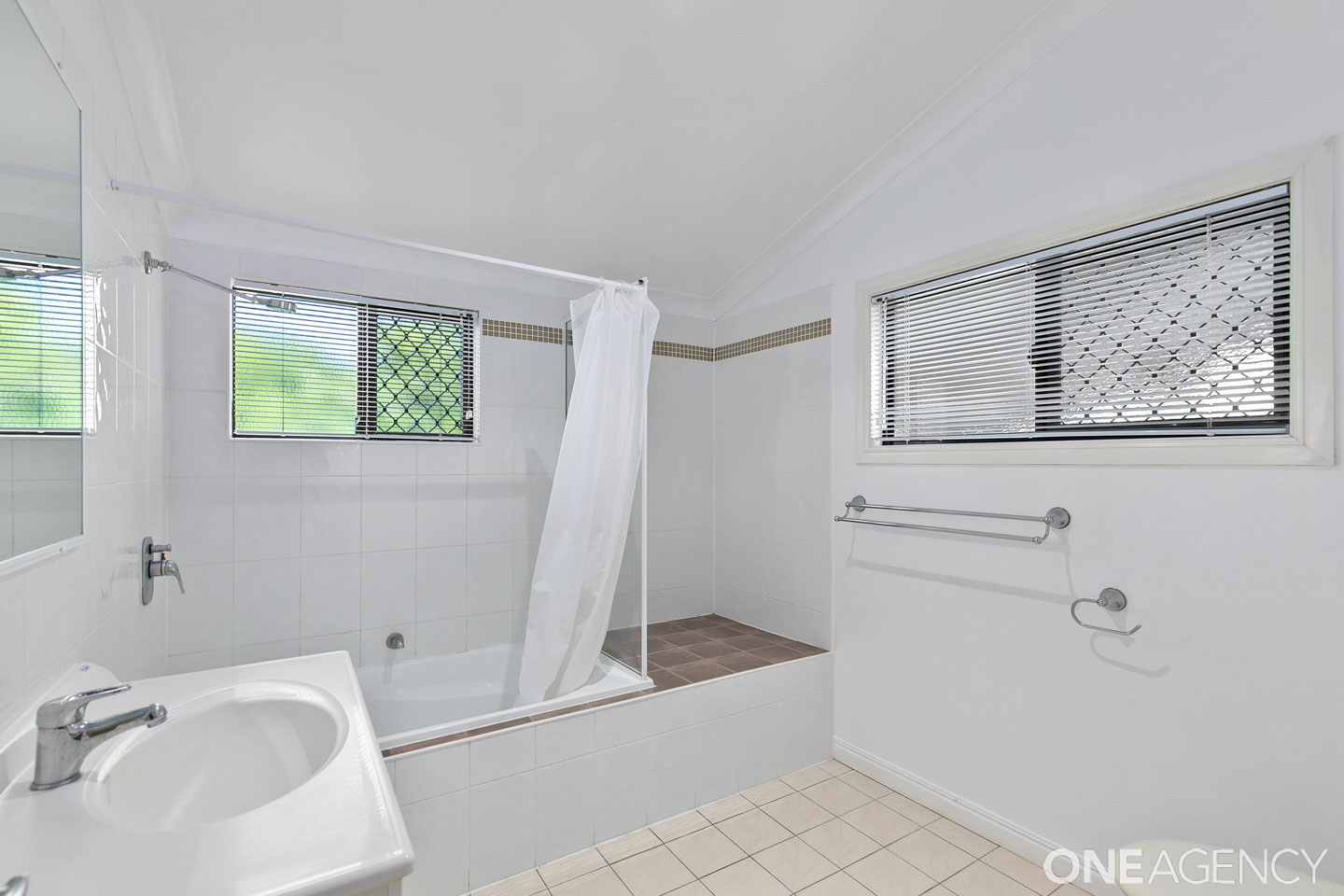 15 Macks Road, Torquay