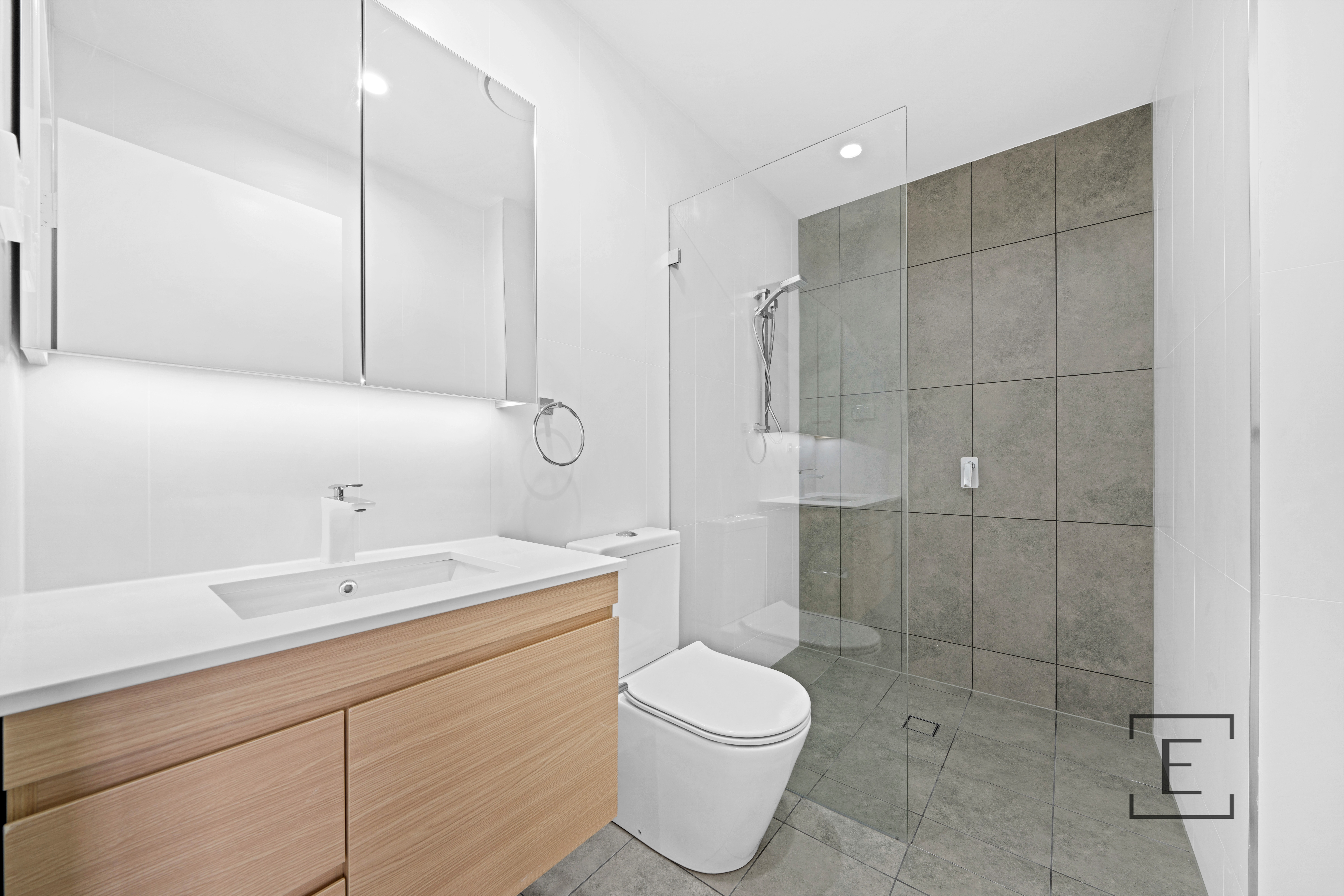 302 / 22 Courallie Avenue, Homebush West