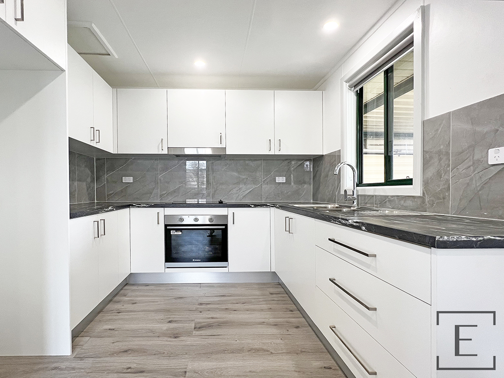 70 Bennett Road, Colyton